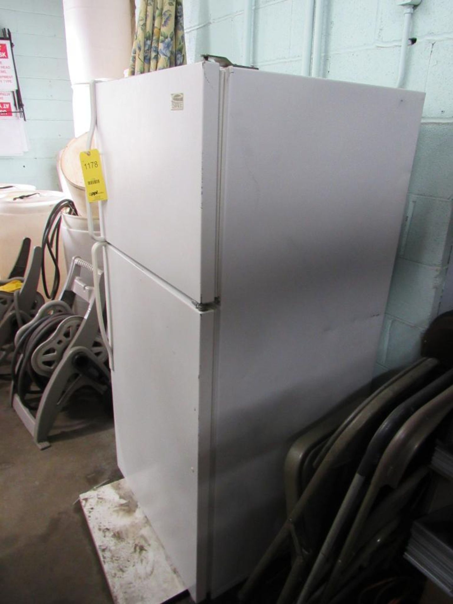 Refrigerator - Image 2 of 7