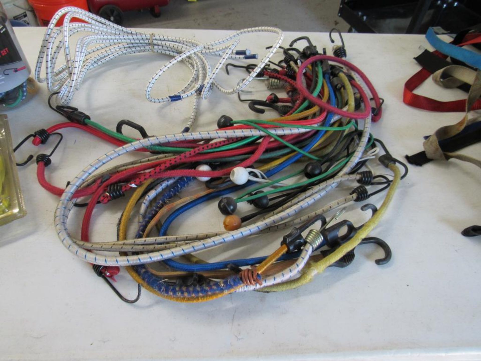LOT: Large Quantity of Bungee Cords and Straps - Image 4 of 6