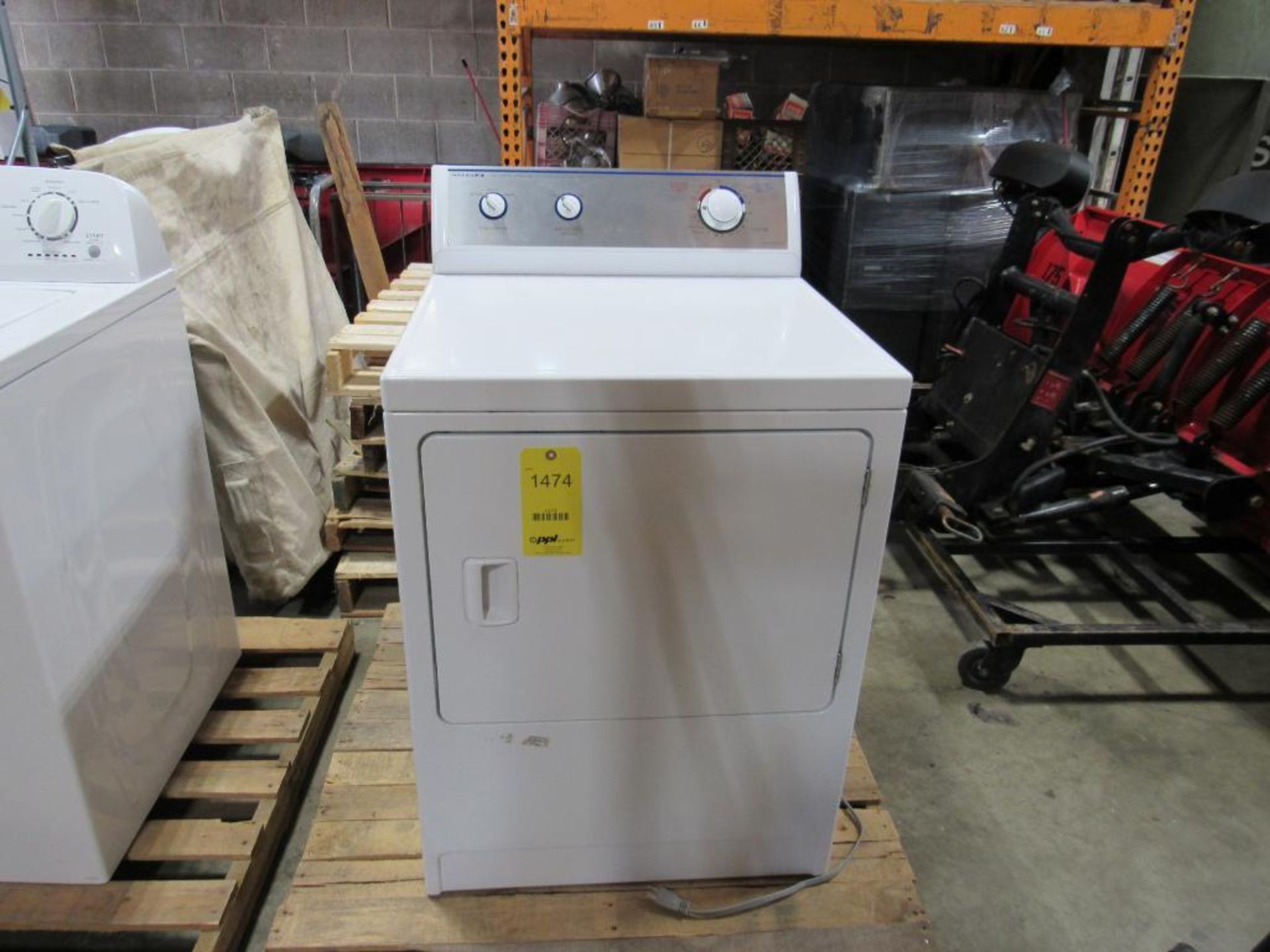 ADMIRAL Super Duty Dryer, 5 Cycles, Model AD6700SAWW