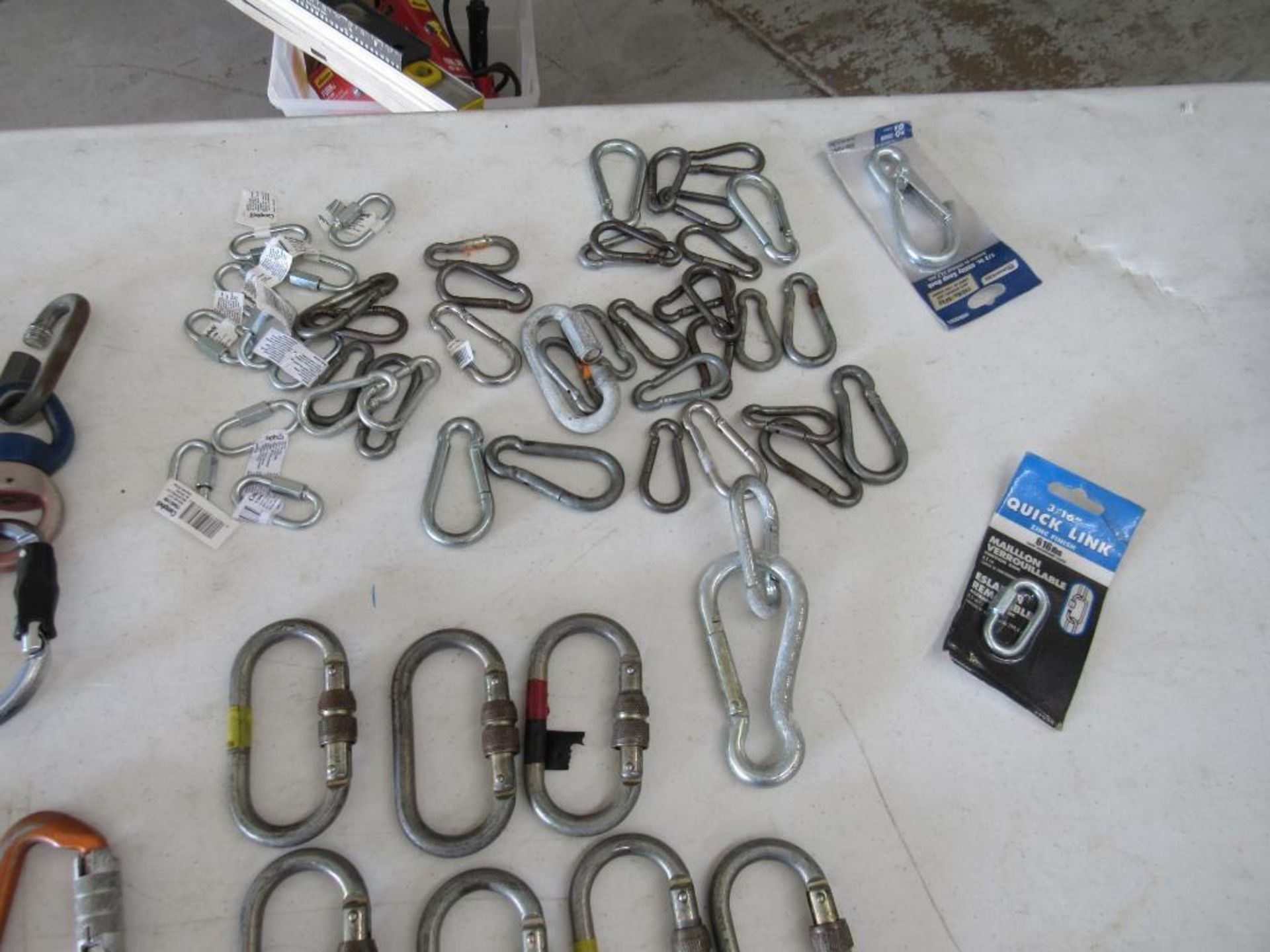LOT: Misc. Carabiners and Quick Clips - Image 3 of 5