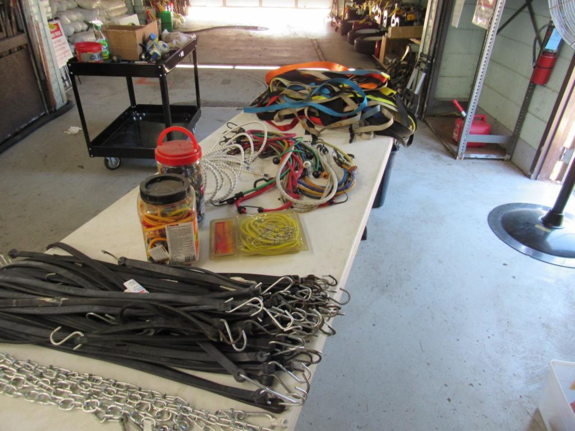 LOT: Large Quantity of Bungee Cords and Straps