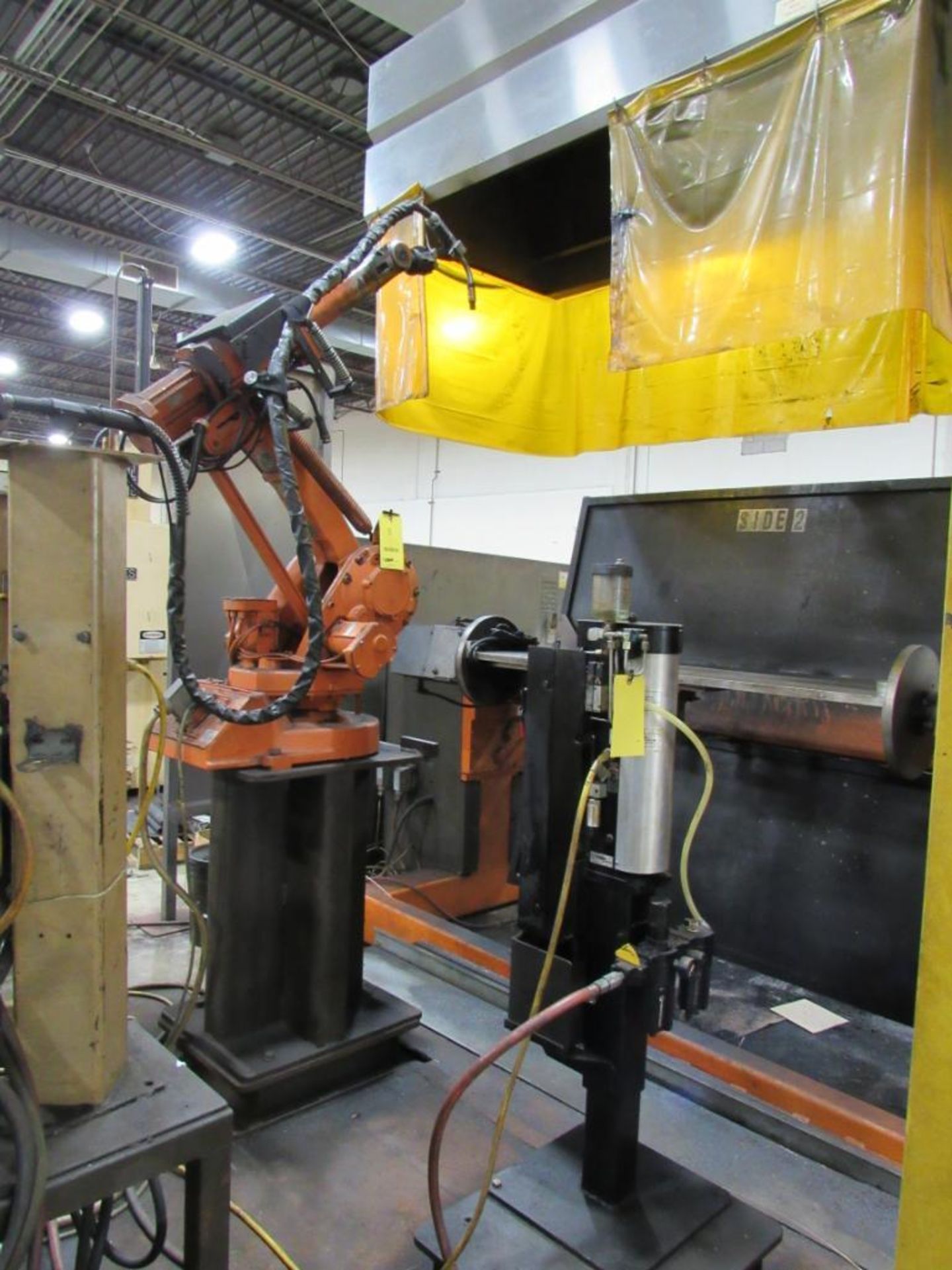 LOT: ABB Robot Welding Cell, with 5-Axis Welding Robot with Gun & Feed, Trunnion Style Double-Side 1