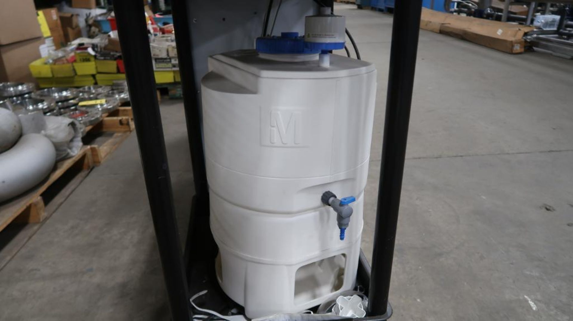 LOT: (1) ELGA Water Purifier, MDL PFXXXXMI, S/N FLB0000 4585, 5/2013, (1) Q-Pod Milli-Q Water Dispen - Image 2 of 6