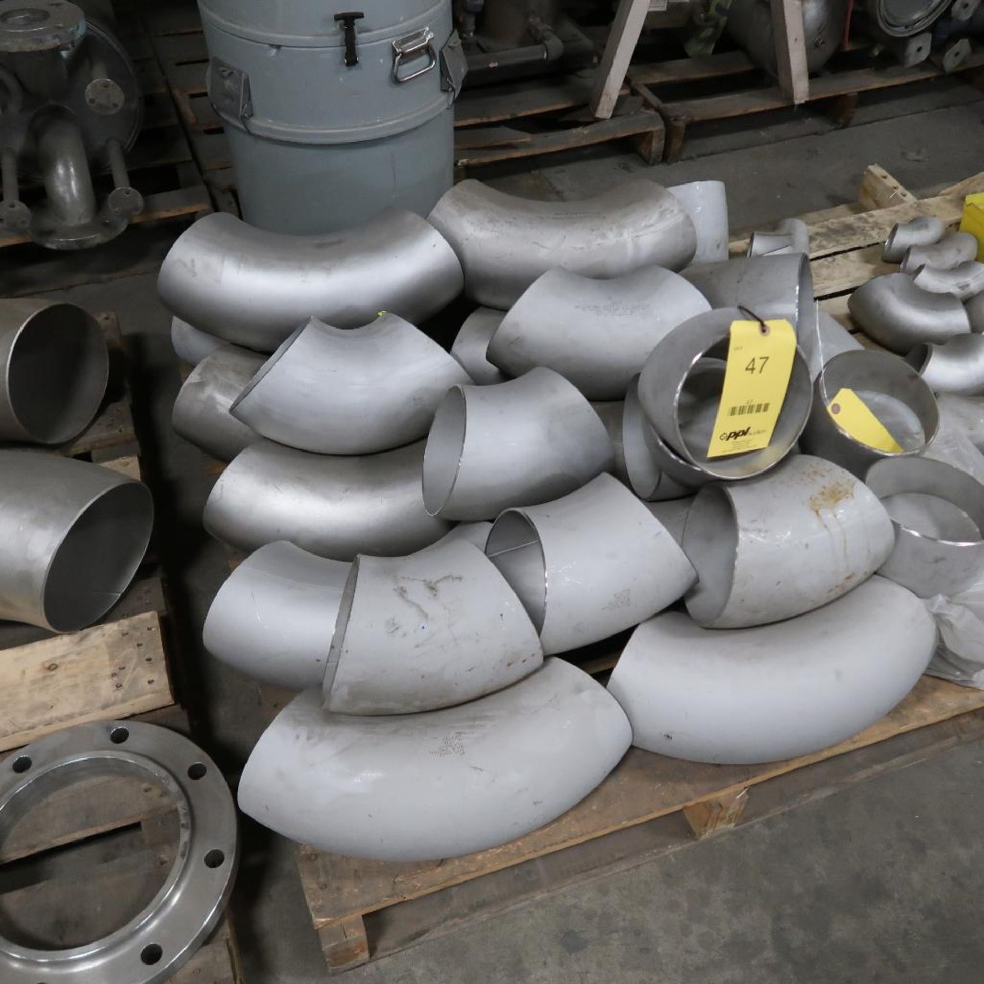 LOT: Assorted 6 in. SS Weld Fittings