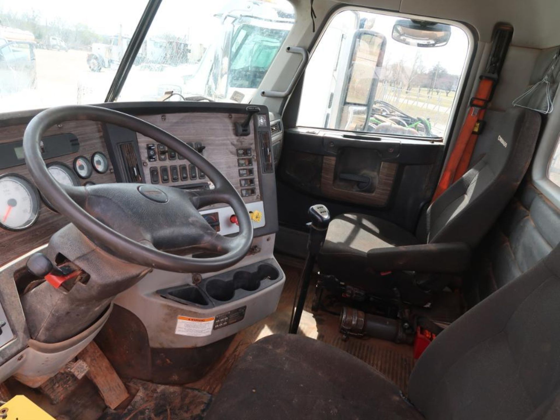 2012 Freightliner Model Coronado, Tandem Axle Tractor, Challenger Pump, 14.9L LG Diesel, 10-Speed Tr - Image 7 of 7