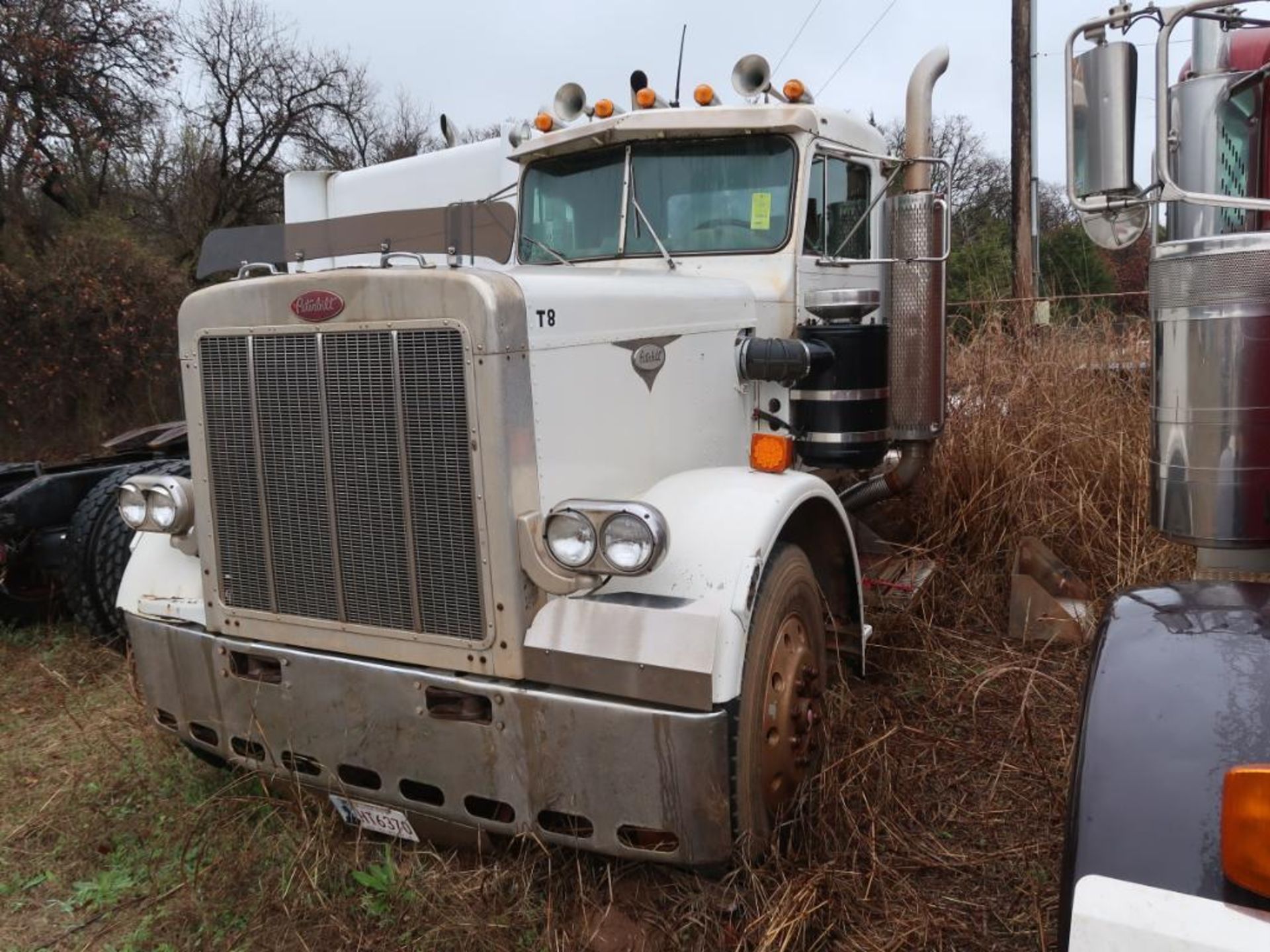 1985 Peterbilt Tandem Axle Tractor, (AS IS - NOT IN SERVICE), VIN: 175456KN, Unit T8