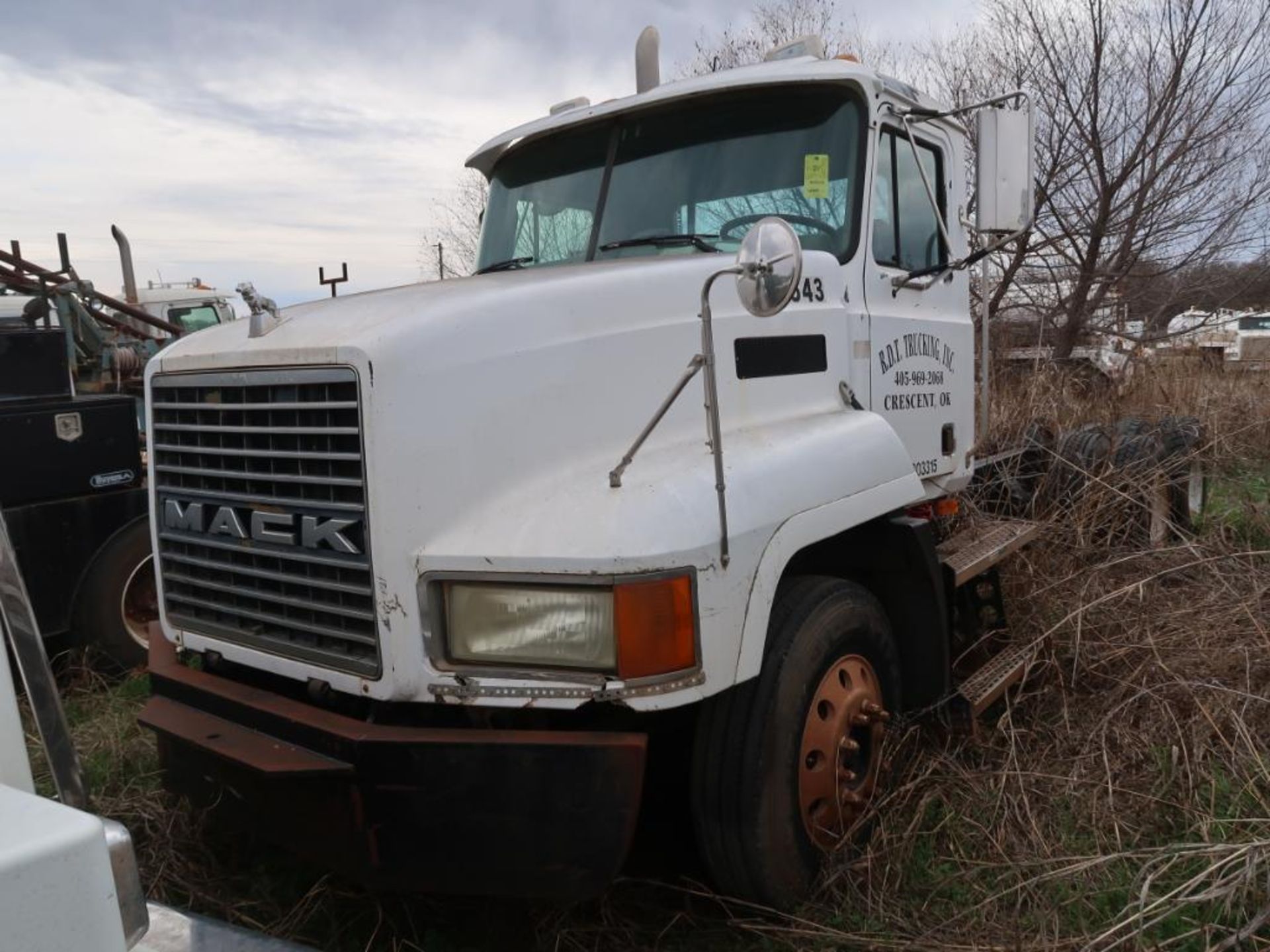 2002 Mack Model CHG13, Truck, 12.0L LG Diesel, Auto Trans, (AS IS - NOT IN SERVICE), VIN: lM 1AA18Y7