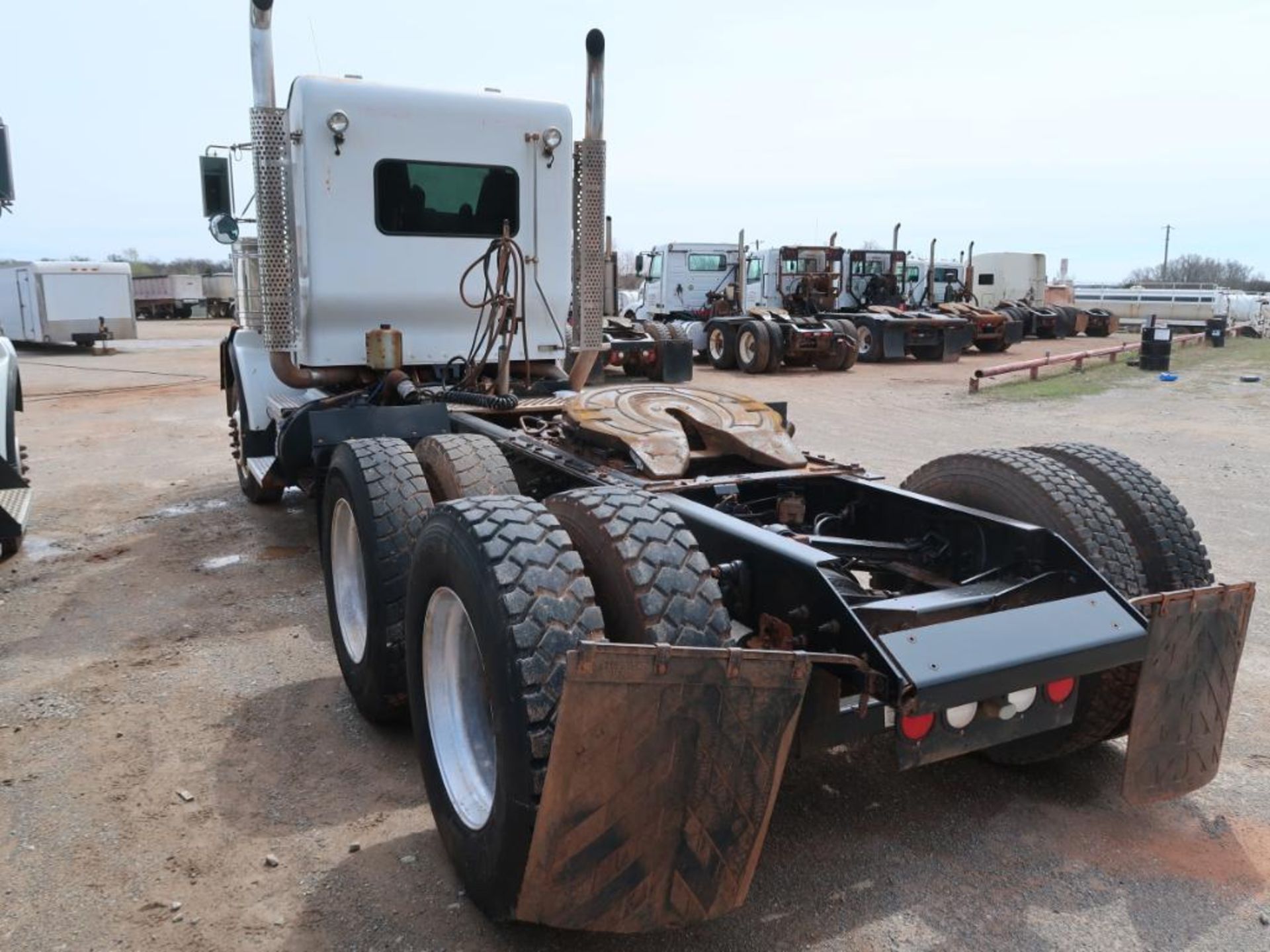 2013 Kenworth T80, 12.0L LG Diesel, Masport Vacuum Pump, 10-Speed Trans, VIN: 1XKDD49X1DJ344373, 311 - Image 2 of 7