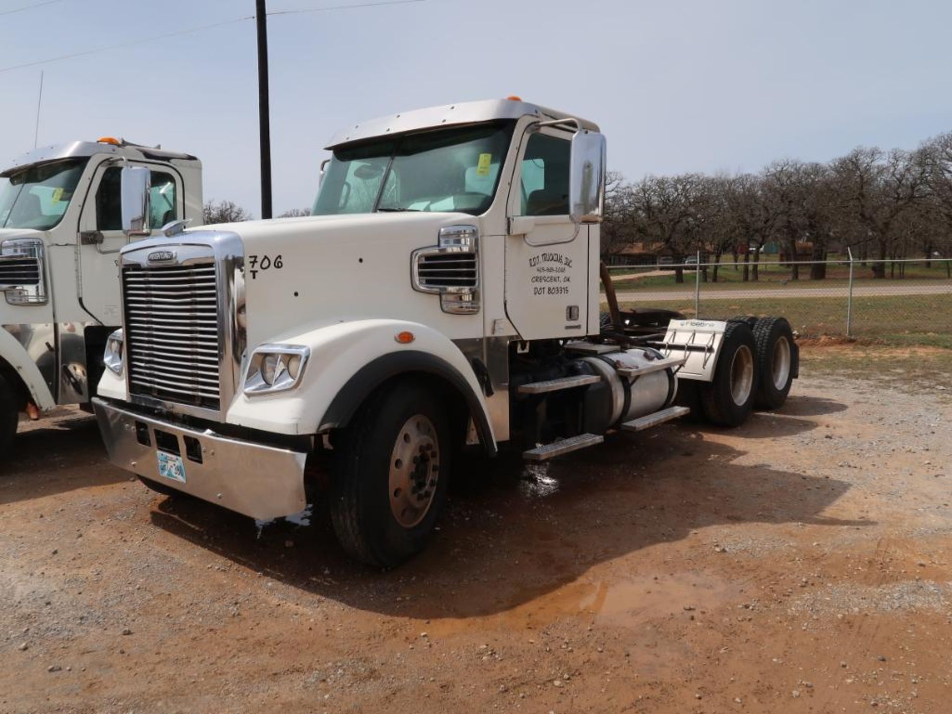 2012 Freightliner Model Coronado, Tandem Axle Tractor, Challenger Pump, 14.9L LG Diesel, 10-Speed Tr