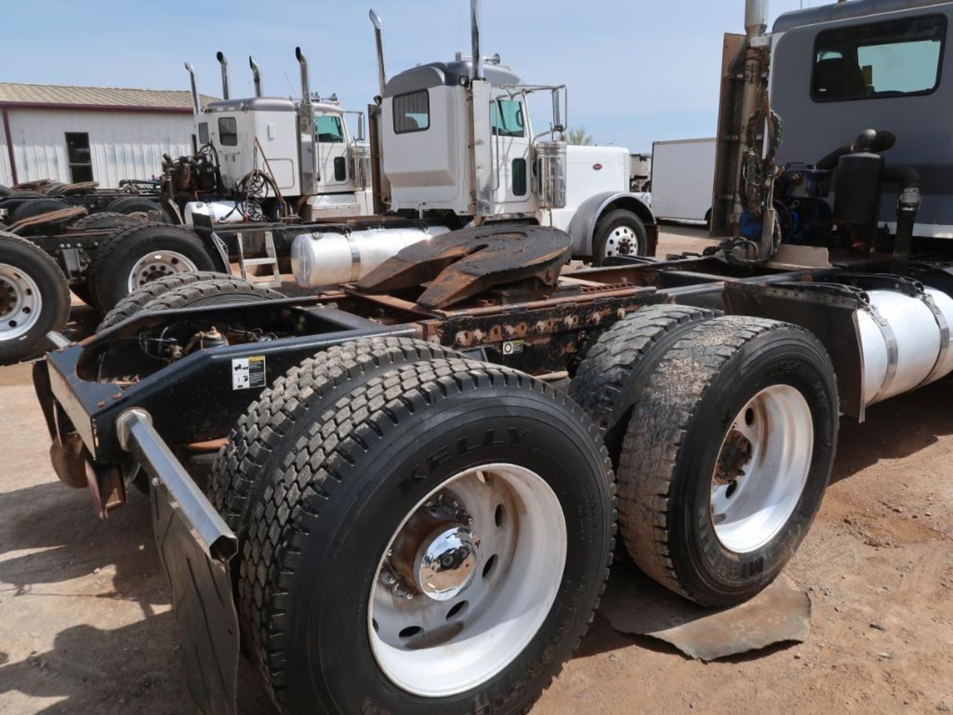 2013 Peterbilt Model 389, Tandem Axle Conventional Tractor, 14.9L L6 Diesel, Complete w/ Challenger - Image 3 of 8