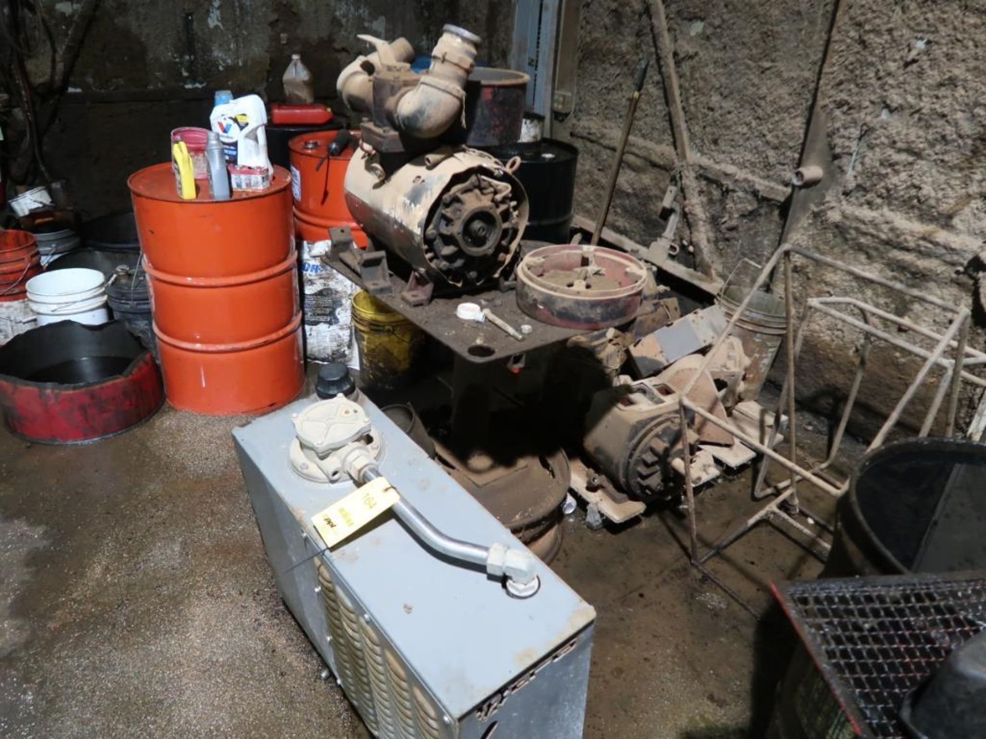 LOT: Assorted Pumps