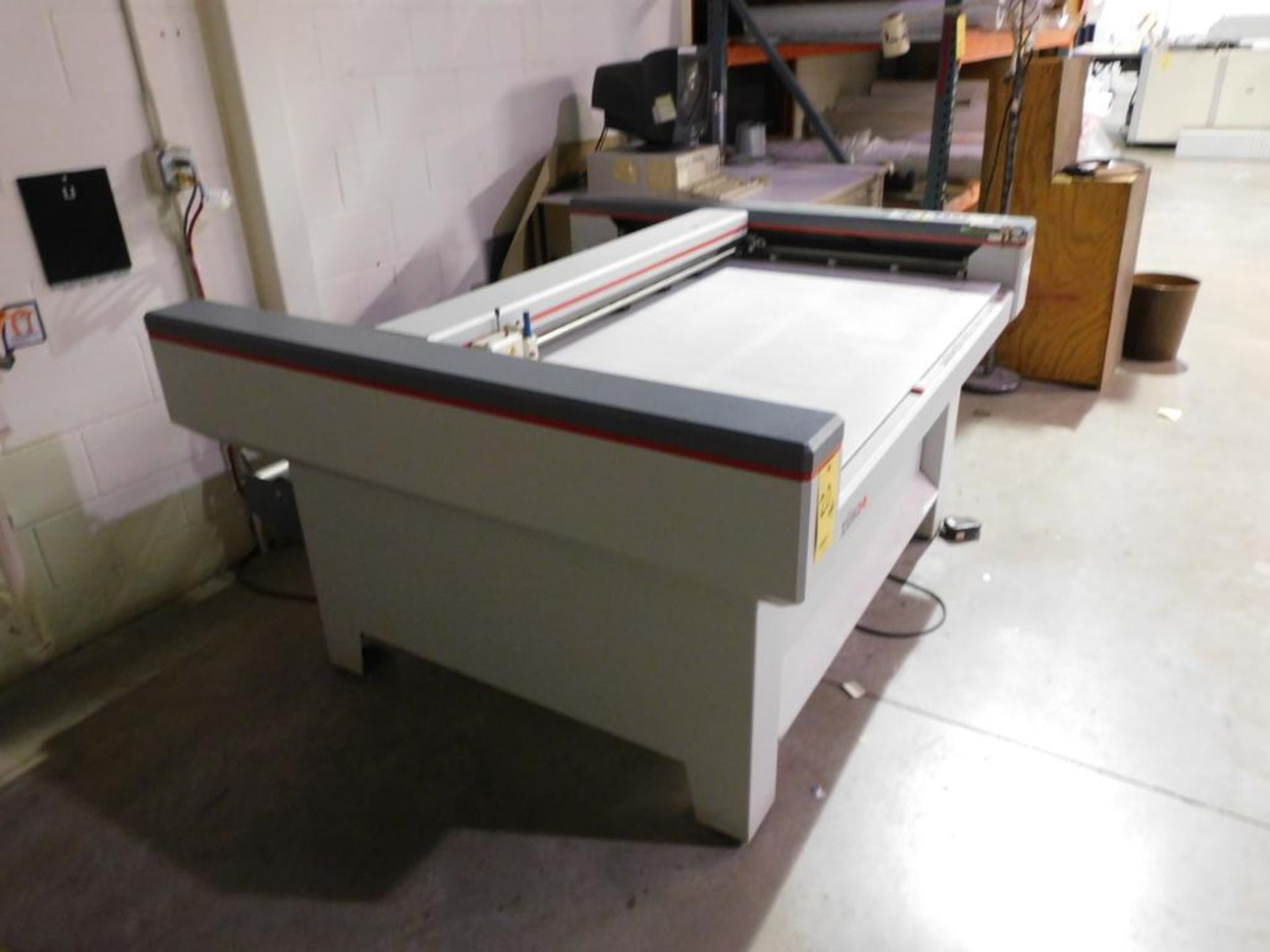 Zund P-1200 Plus Cutting Table, S/N 951800, with Computer - Image 4 of 7