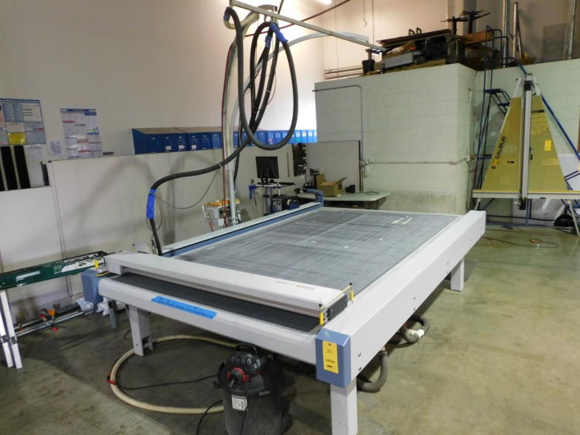 Zund L 3000 Cutting Table (2004), with Computer - Image 8 of 8