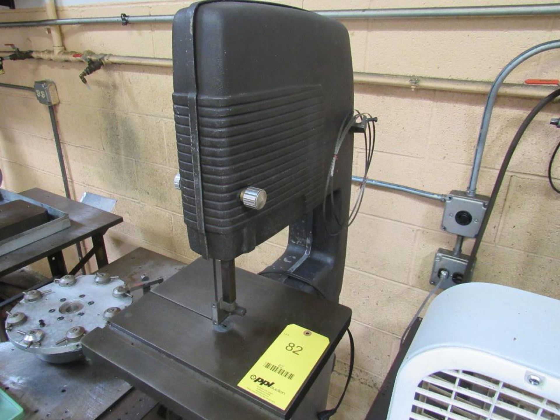 Craftsman 12 in. Vertical Band Saw - Image 3 of 4