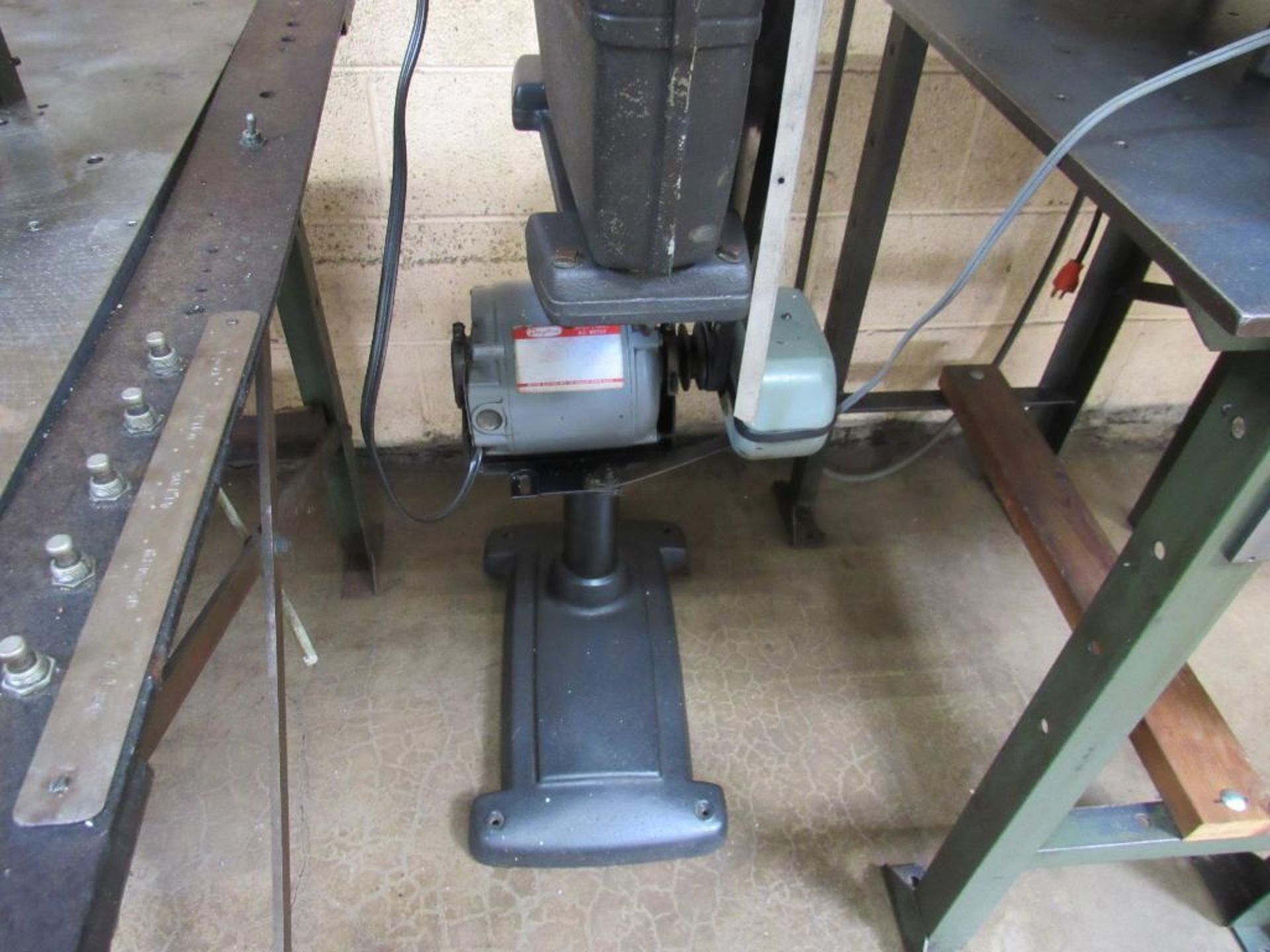 Craftsman 12 in. Vertical Band Saw - Image 4 of 4