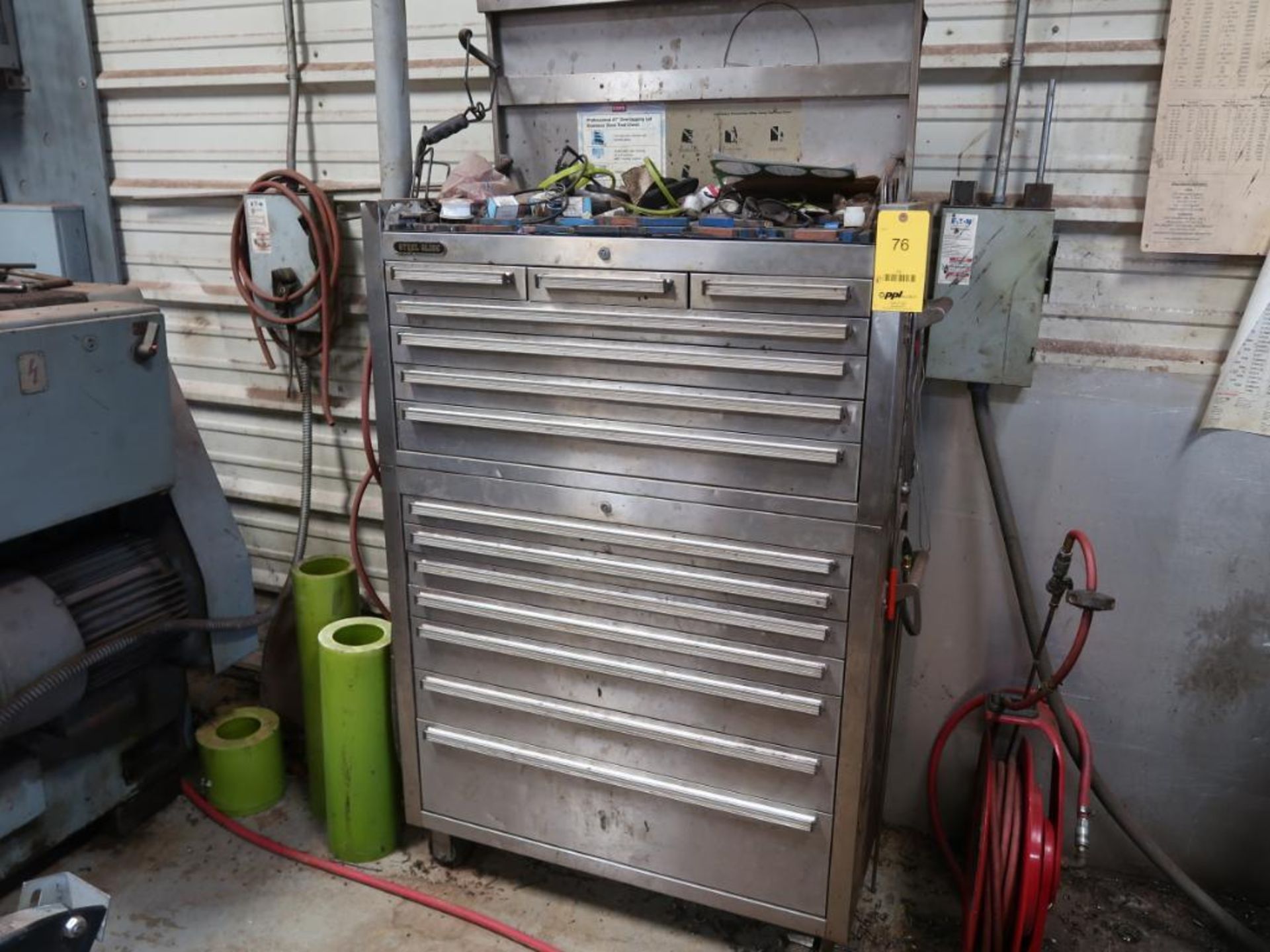 LOT: 14-Drawer Tool Cabinet with Lathe Tooling & Inspection Equipment