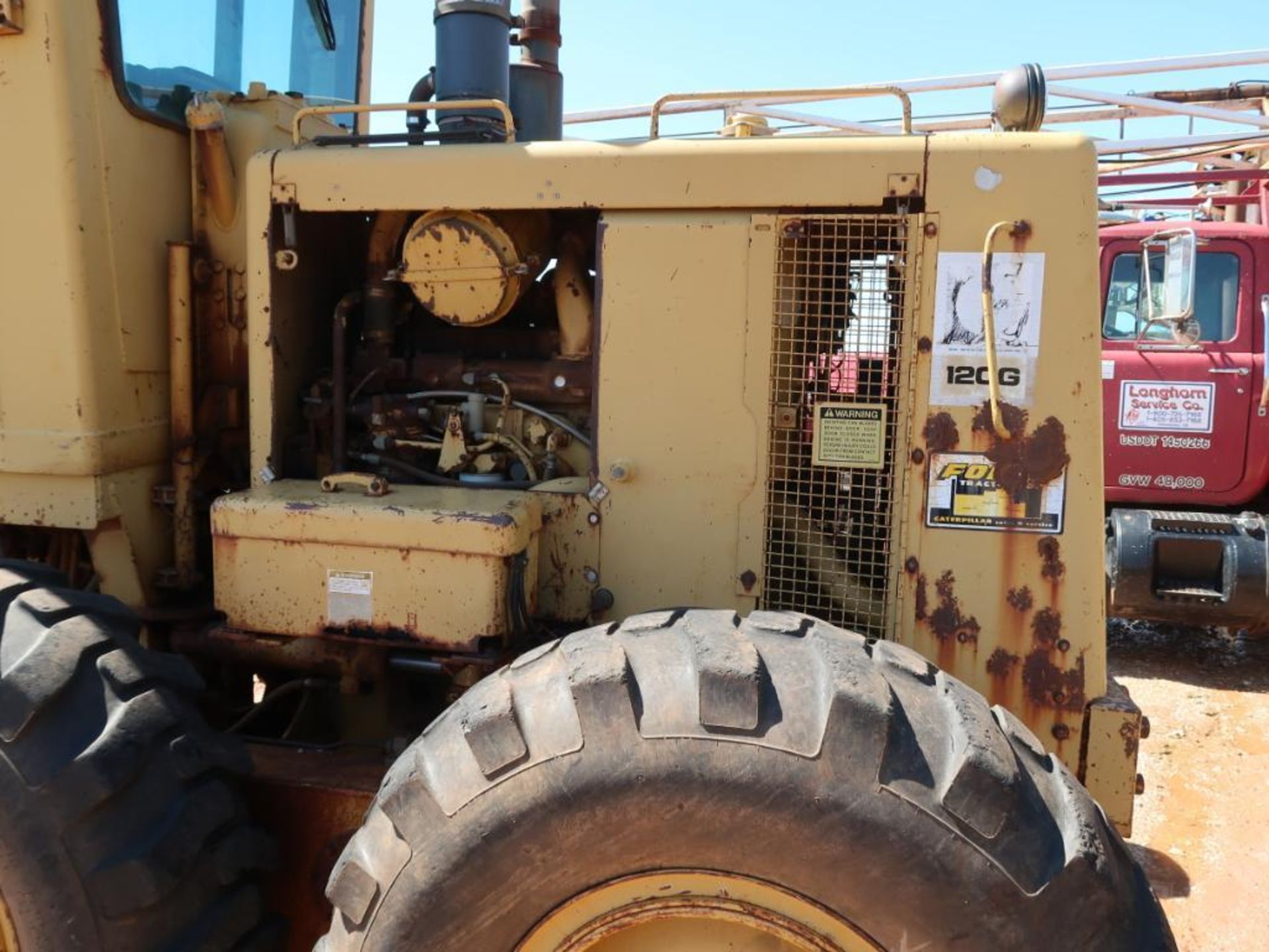 1986 Caterpillar Motor Grader Model 120G, S/N 87V07851, 142 in. Blade - Image 4 of 7