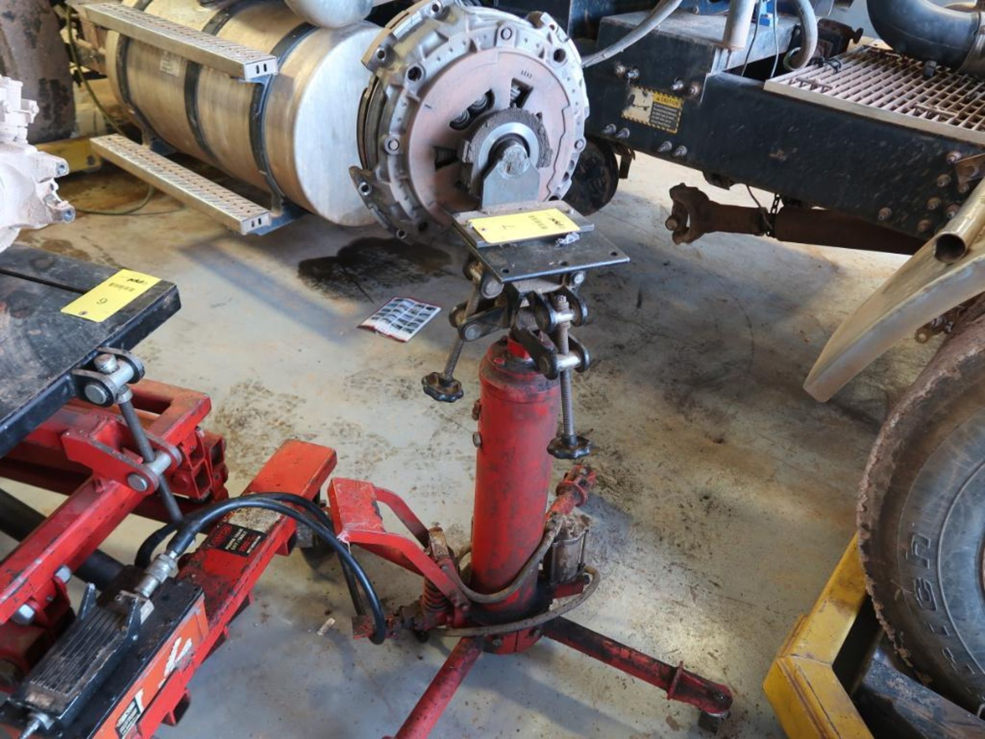 1/2 Ton Hydraulic Transmission Jack