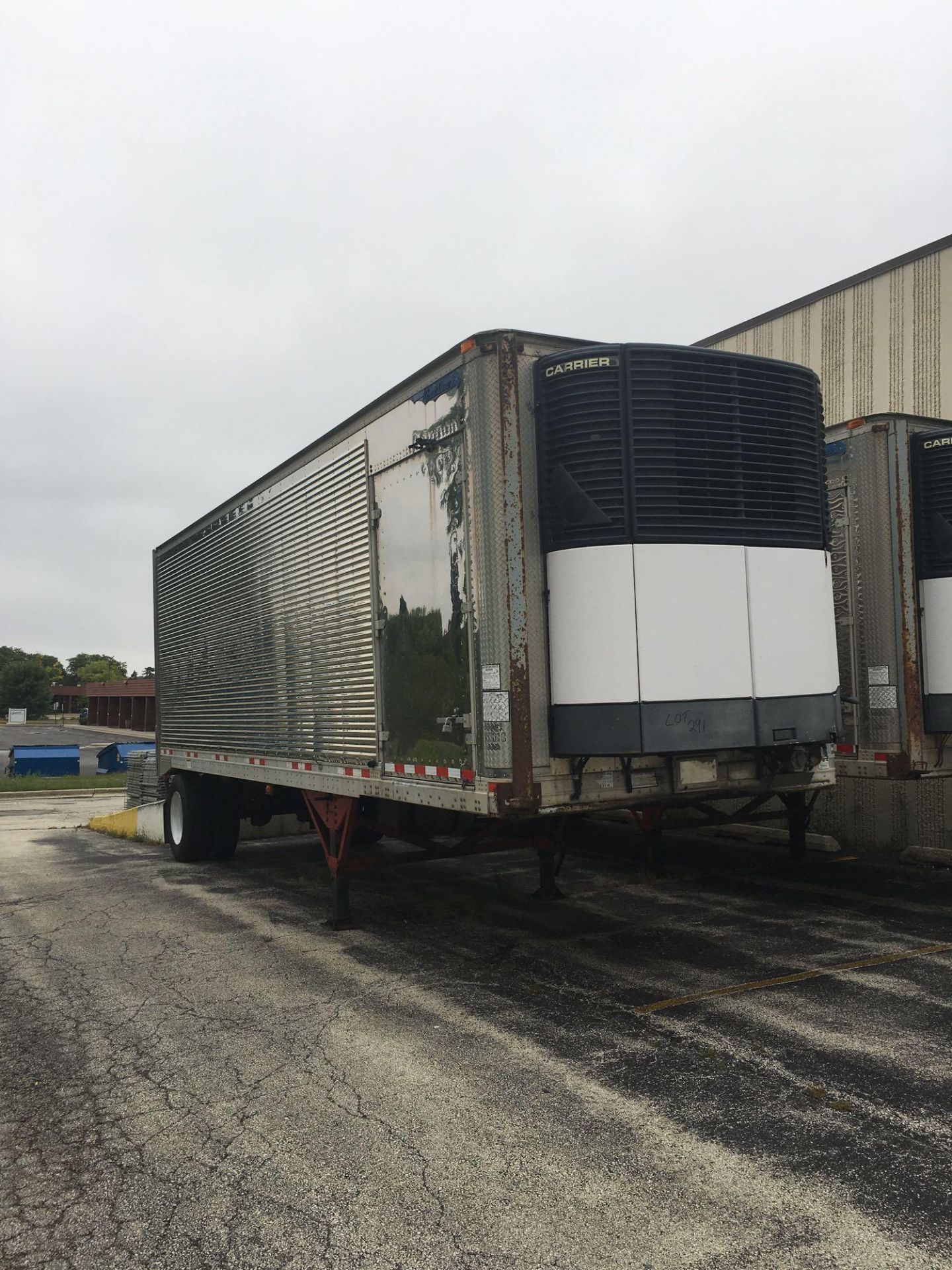 GREAT DANE 29 ft. Stainless Steel Side SA Refrigerated Trailer Carrier Refrigeration VIN 1GRAA56157S