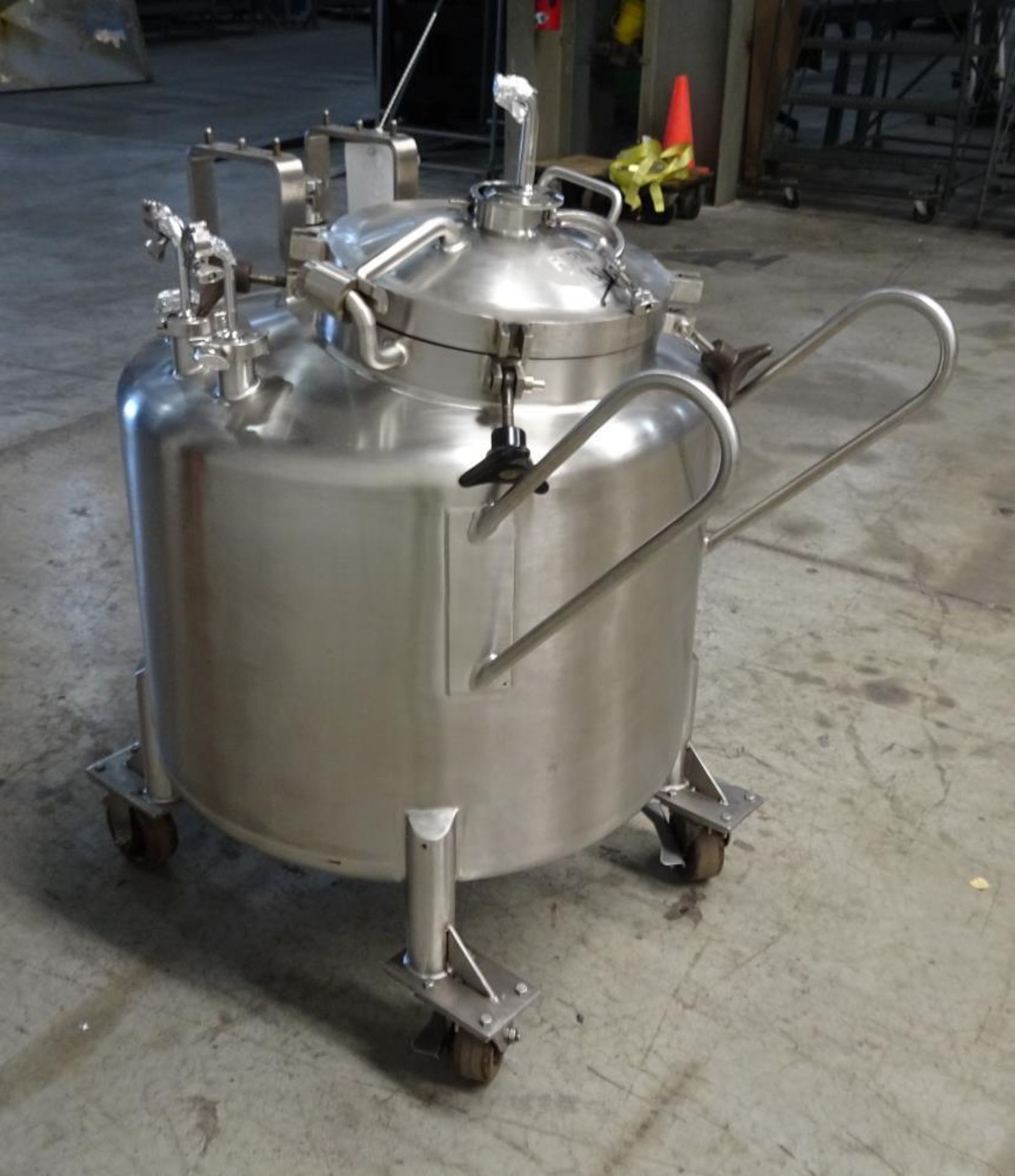 Lee Industries, 250 Liter SS Portable Pressure Mix Tank. Model 250 LDBT. Internal Rated 35 psi at 27 - Image 3 of 11
