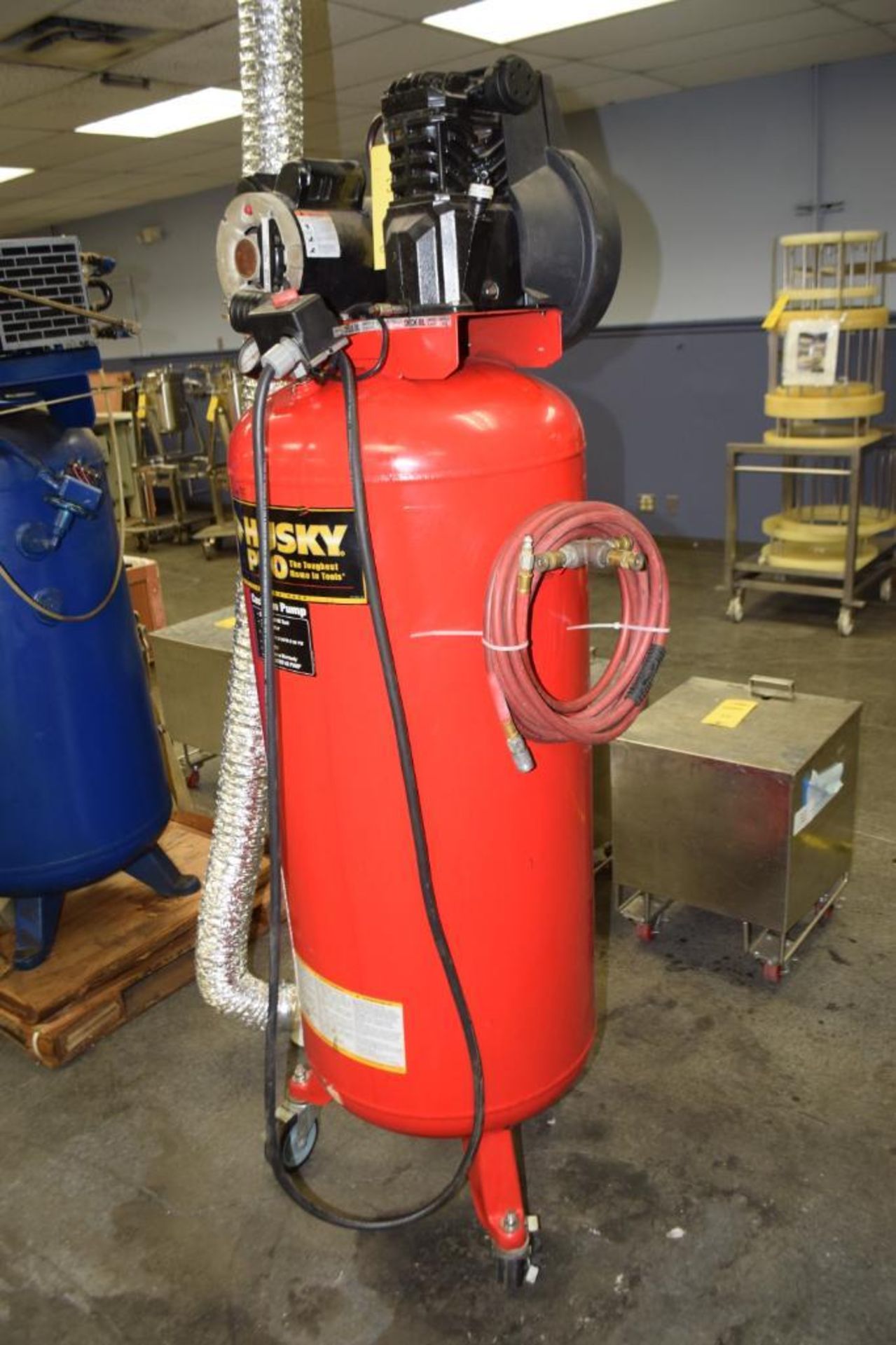 HUSKY PRO Air Compressor Model VT631403AJ, S/N L7/28/08-00106 - Image 2 of 3