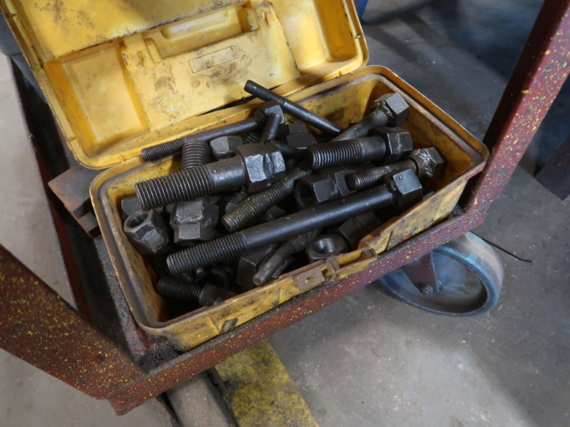 LOT: (1) Enerpac Power Unit Model PER2032, with Cart & Tools - Image 3 of 4