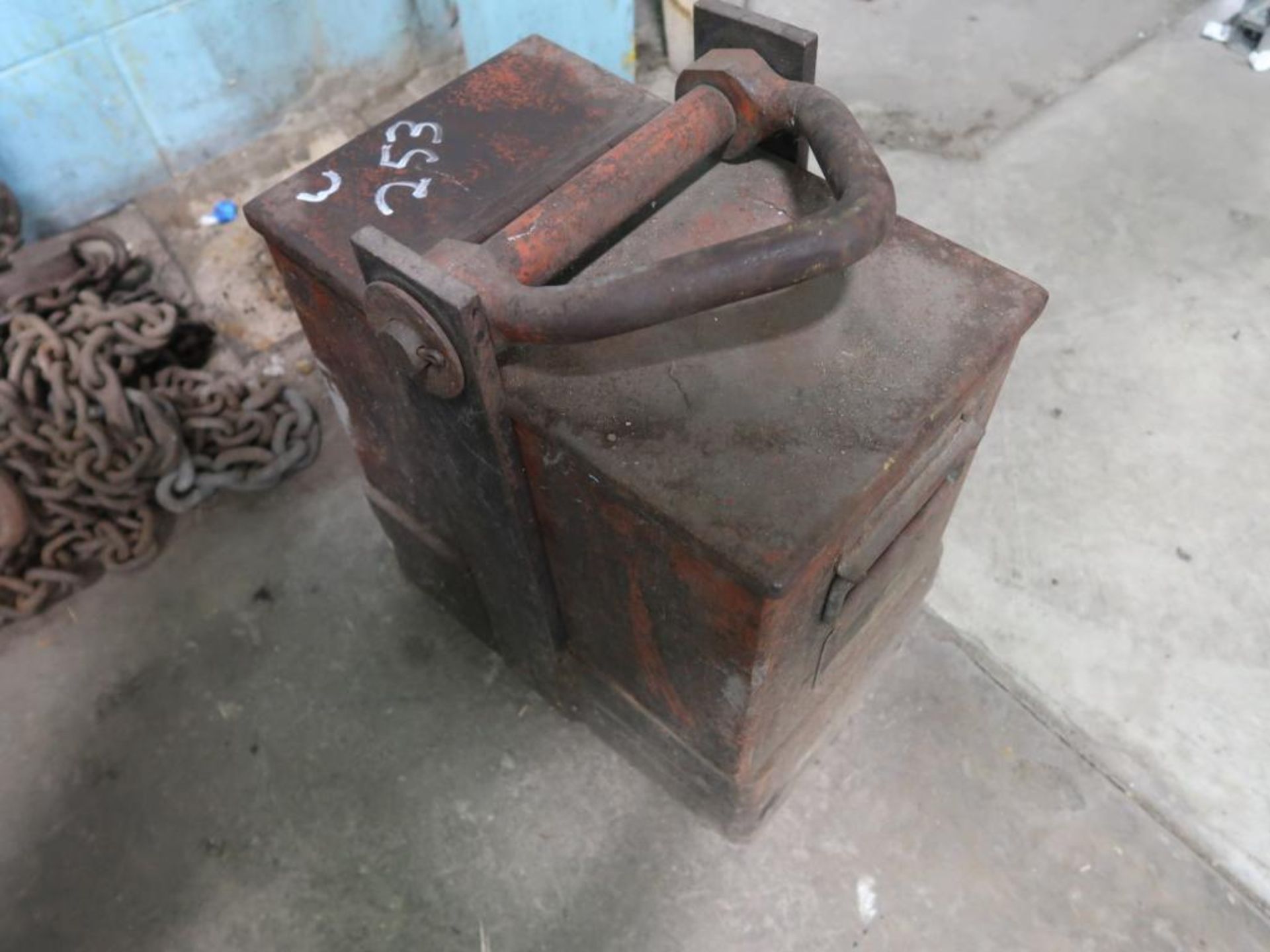 LOT: (1) Lifting Magnet, Assorted Chains & Eye Bolts - Image 2 of 2