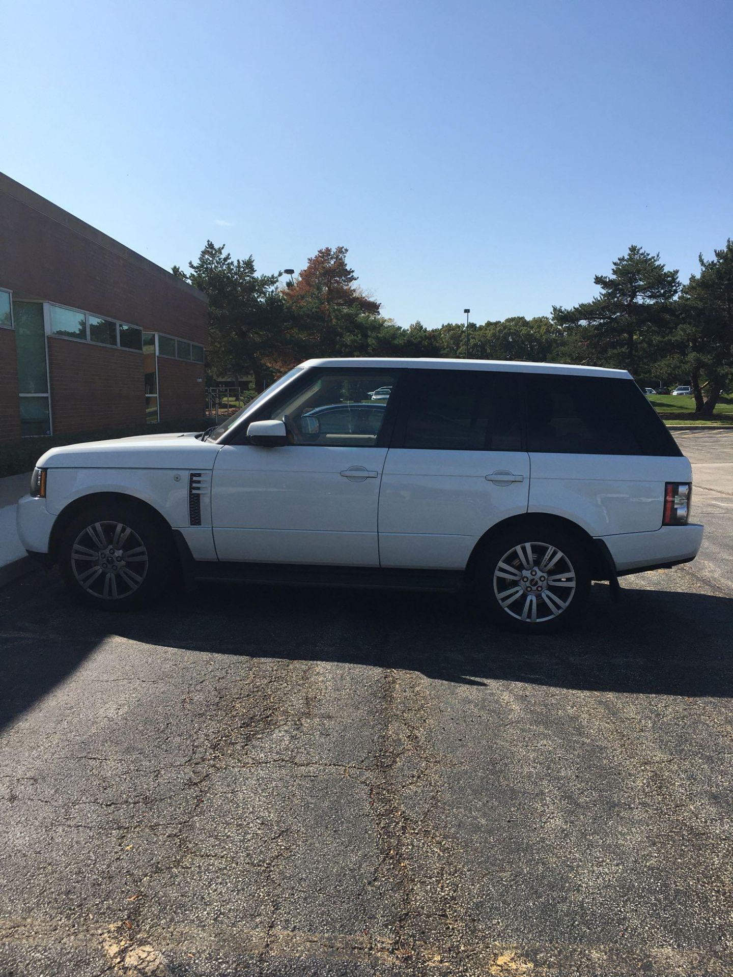 2012 White Land Rover Range Rover HSE 4X4, 84,049 Indicted Miles, VIN SALMF1D4XCA379227 - Image 7 of 15