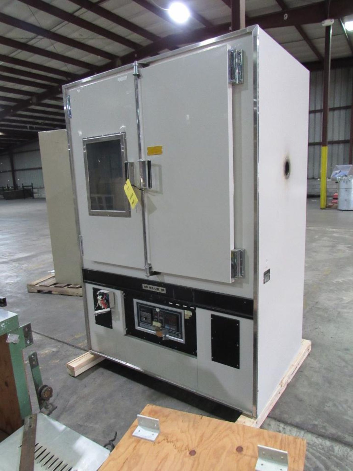 Blue M Electric Double-Door Batch Oven Model DC1506C, S/N DC6692 (LOCATED IN SOUTH MILWAUKEE, WI)