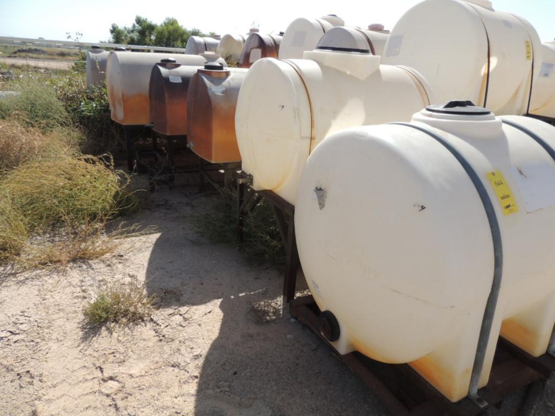 LOT: (7) Poly Tanks - (3) 230 Gallon, (1) 225 Gallon, (3) 130 Gallon (LOCATED IN HENNESSEY, OK. - IN