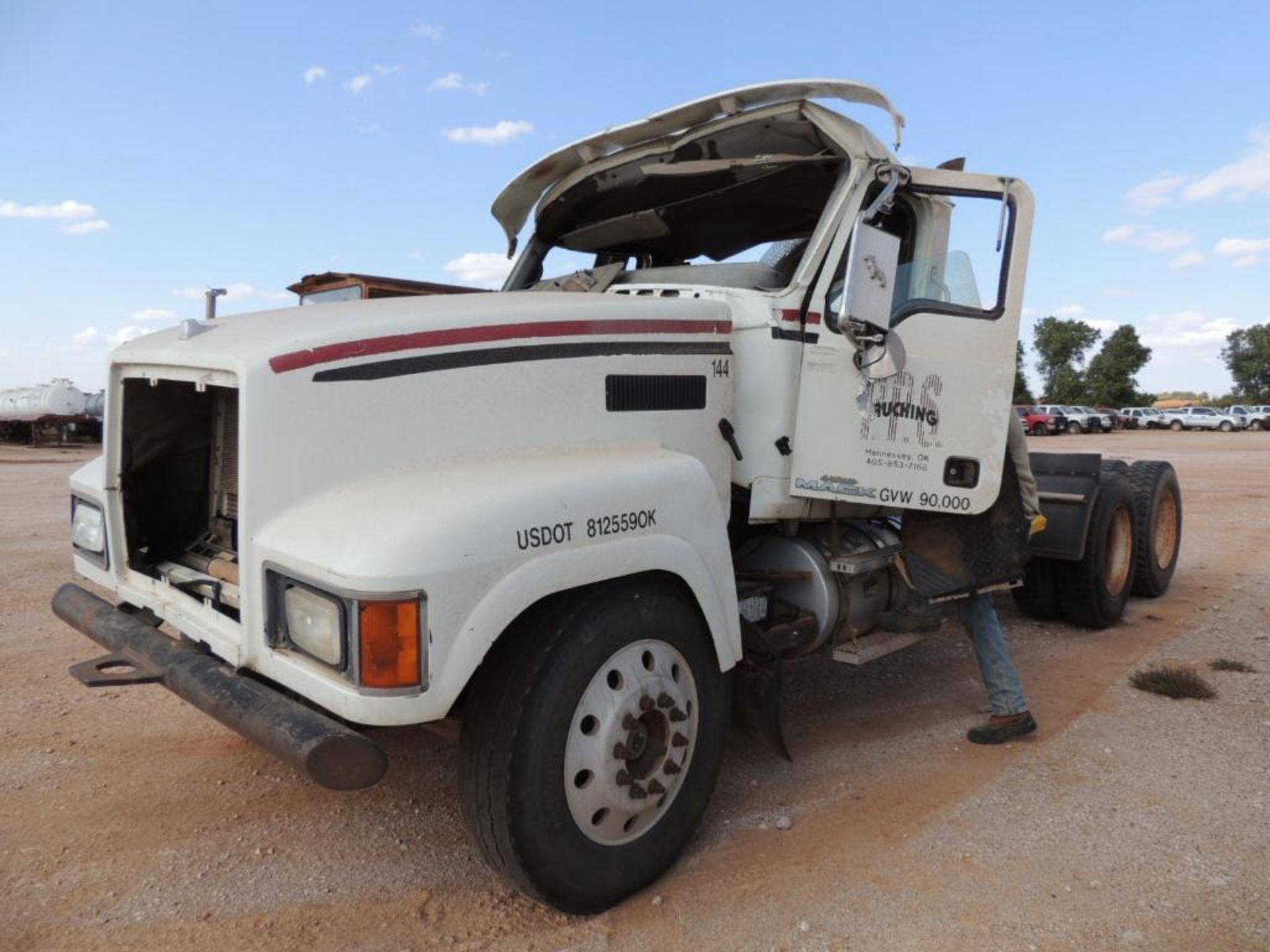 2008 Mack Pinnacle CHU613 T/A Tractor, MP8 , No Trans, 214 WB, Roots Rotary Lobe Blower, (