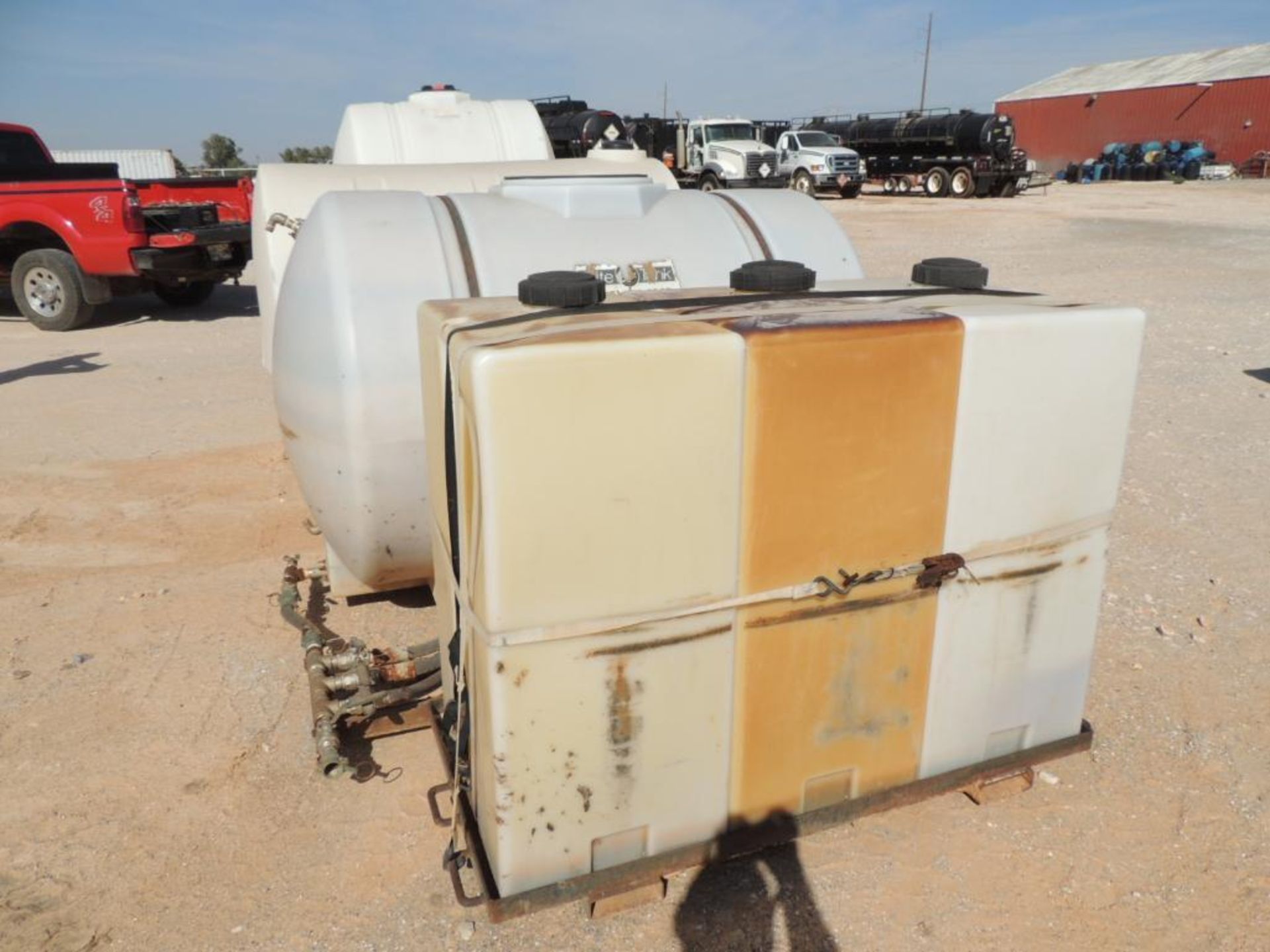 LOT: (7) Poly Tanks - (1) 535 Gallon, (3) 330 Gallon, (3) 80 Gallon (LOCATED IN HENNESSEY, OK. - - Image 3 of 3