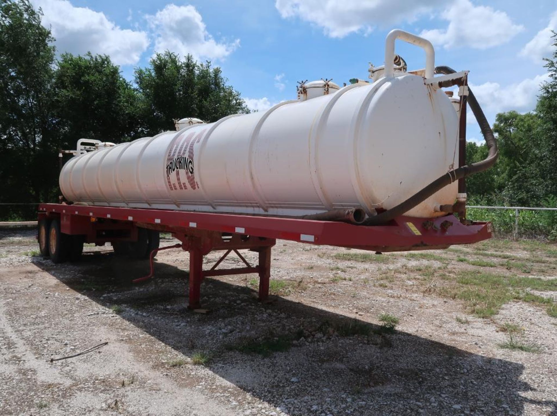 2012 Deluci Vacuum Transport Trailer, VIN 3BYD6VH26CH005311 (#TR-133) (LOCATED IN SEILING, OK.) - Image 4 of 5