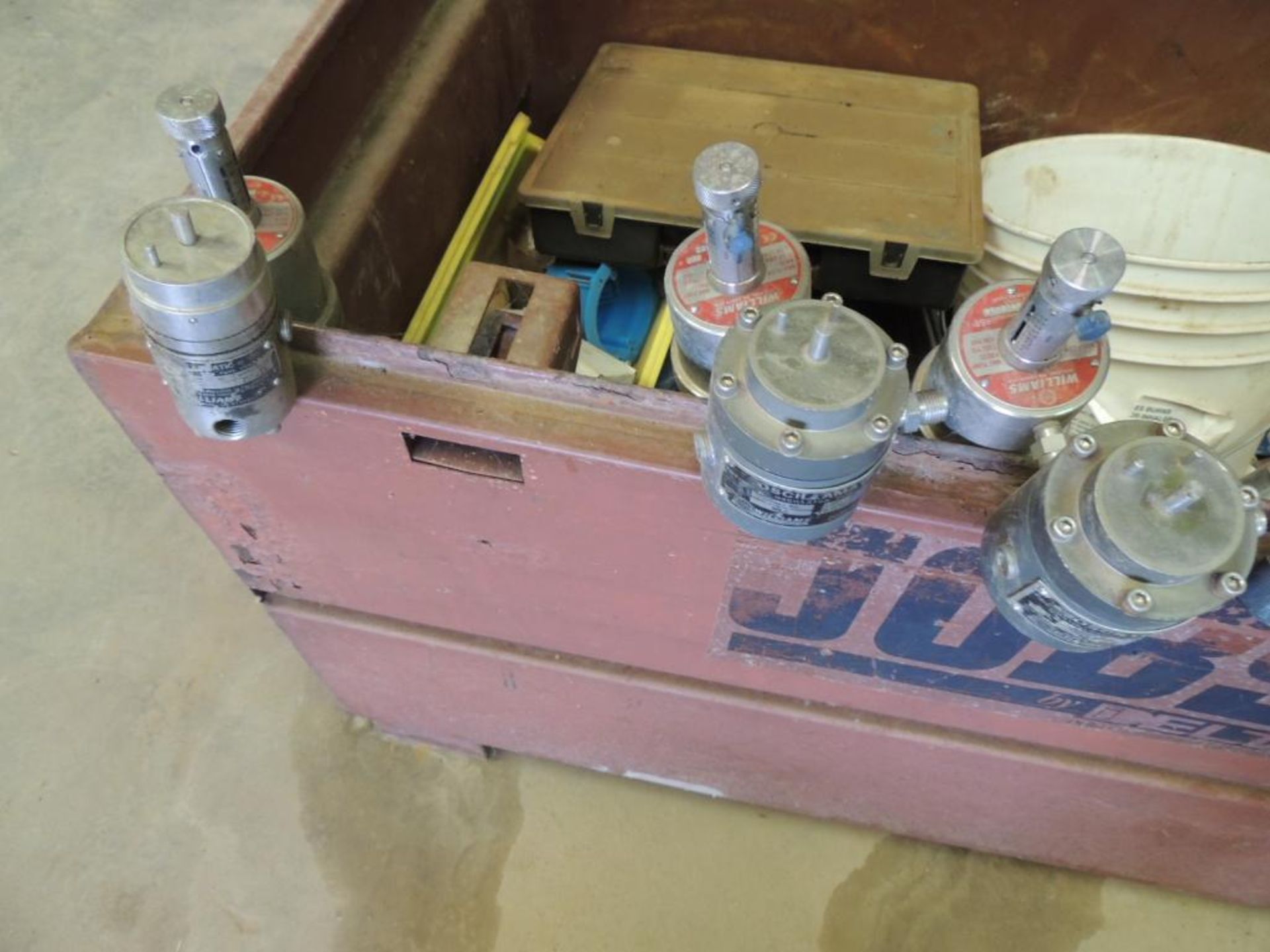 LOT: Jobsite Box with Assorted Williams X Series and Check Point Pumps and Parts (LOCATED IN HENNESS - Image 2 of 3