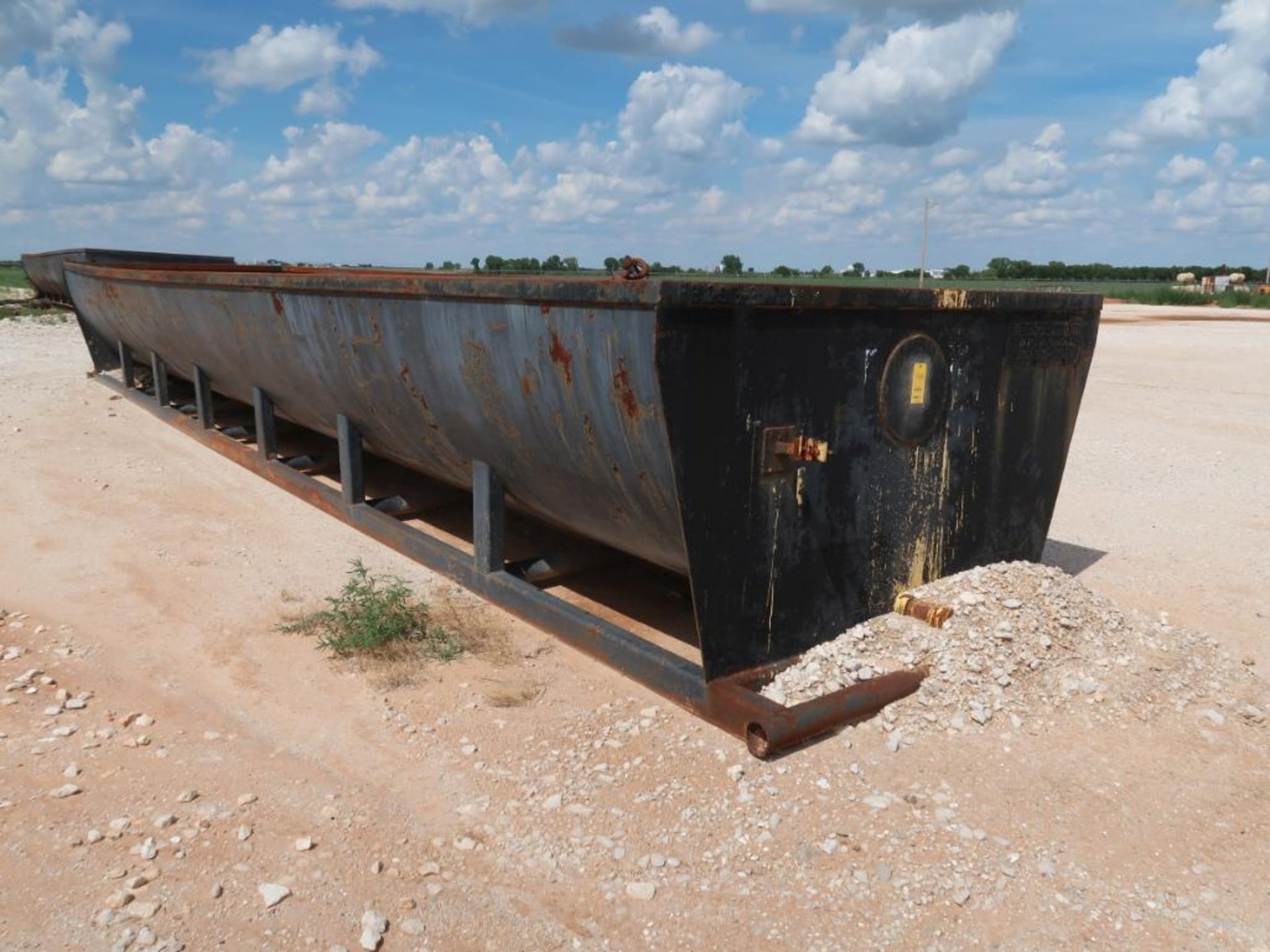 40 ft. Skid Mounted Half Pit Container (LOCATED IN FAIRVIEW, OK.)