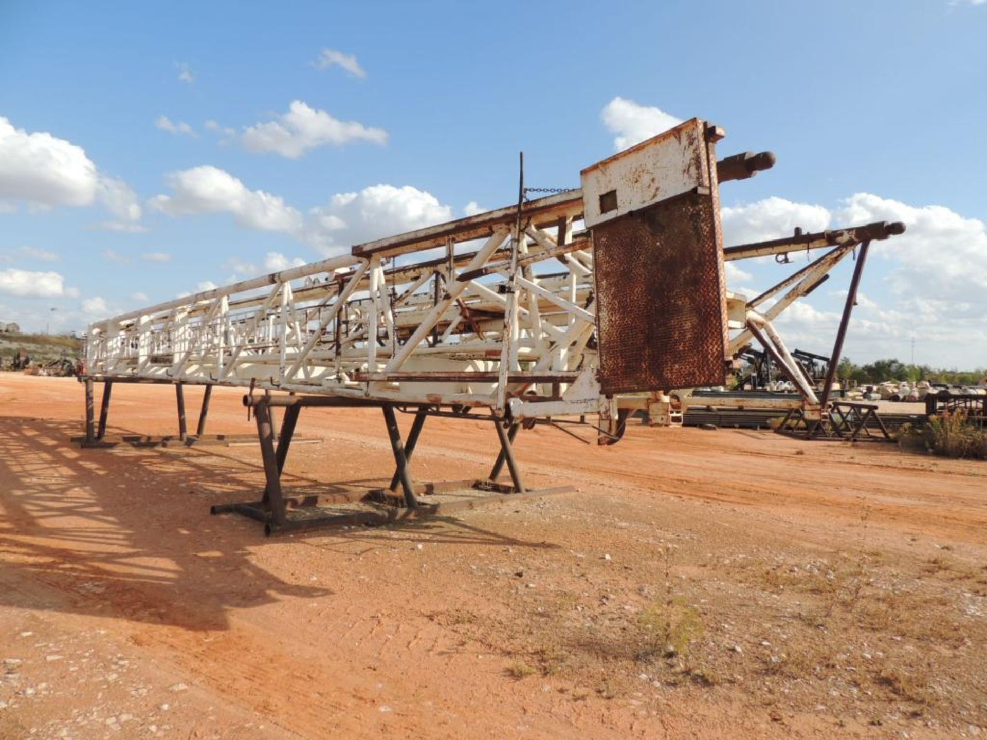 Derrick 96 Ft., 200 Ton (LOCATED IN HENNESSEY, OK. - IN LOWER YARD) - Image 4 of 4