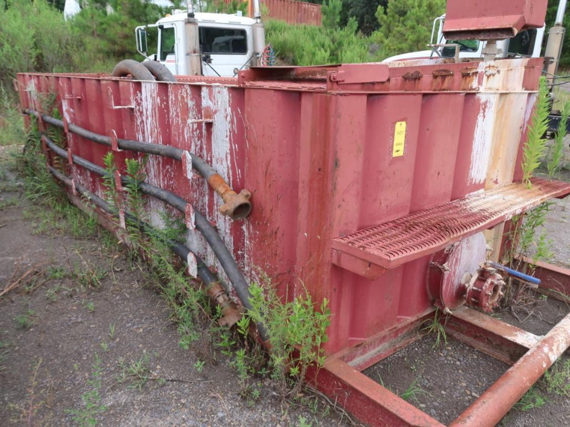 20 ft. Skid Mouinted Pump Pit (LOCATED IN KNOXVILLE, ARKANSAS) - Image 2 of 5