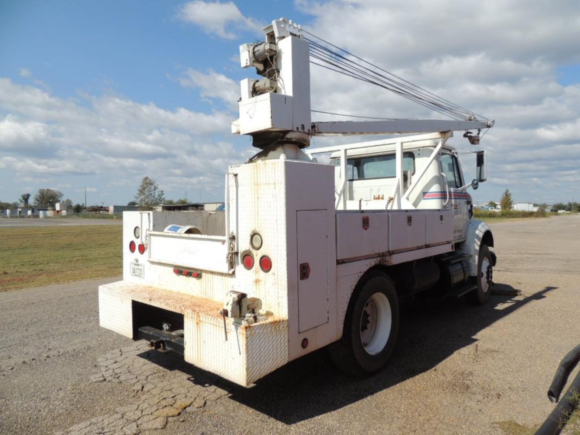 1991 International 8100 4x2 Service Truck, Cummins LT10, Eaton Fuller 9 Spd. 11 Ft. Shop Built - Image 4 of 5