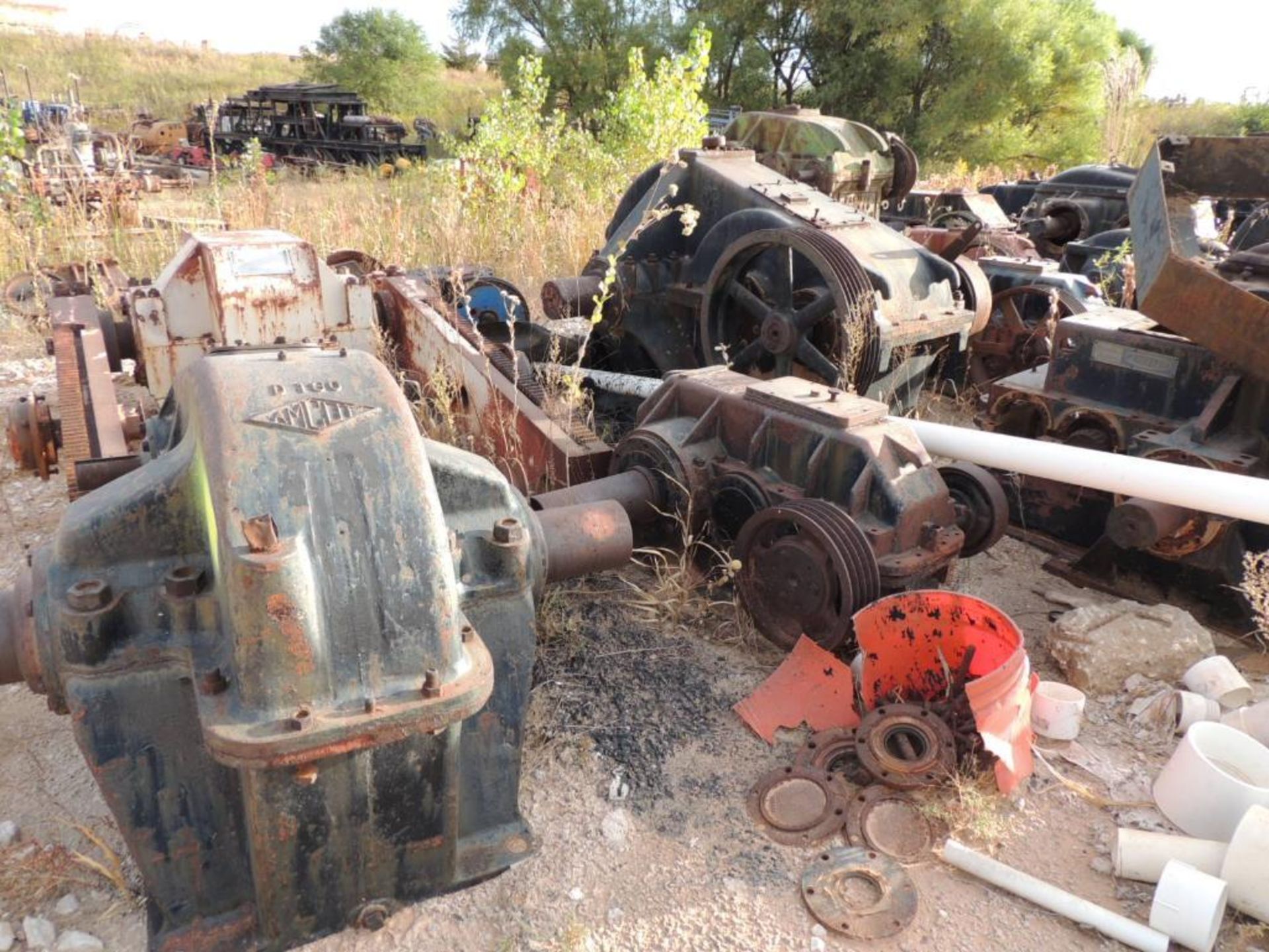 LOT: Large Assortment Pump Jack Gear Boxes (Located Lower Yard)(LOCATED IN HENNESSEY, OK) - Image 9 of 22