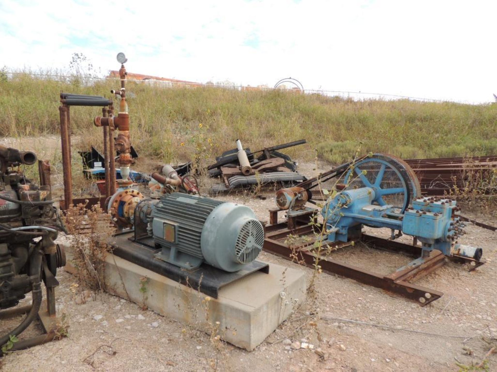 LOT: Assorted Used equipment, Pumps, Engines, Drawworks, Pipe, Drilling Platform, Scrap (Located Low - Image 5 of 32