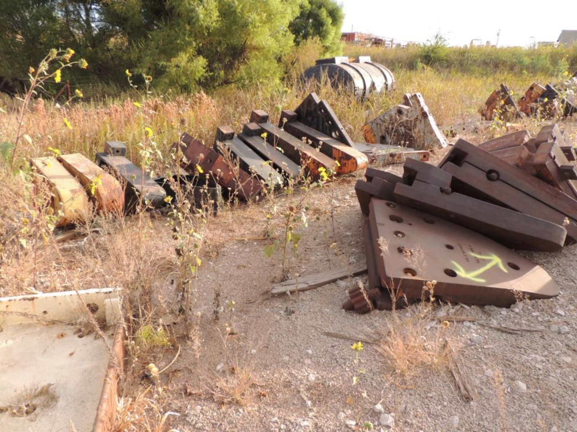 LOT: Large Assortment Counter Weights (Located Lower Yard)(LOCATED IN HENNESSEY, OK) - Image 12 of 20