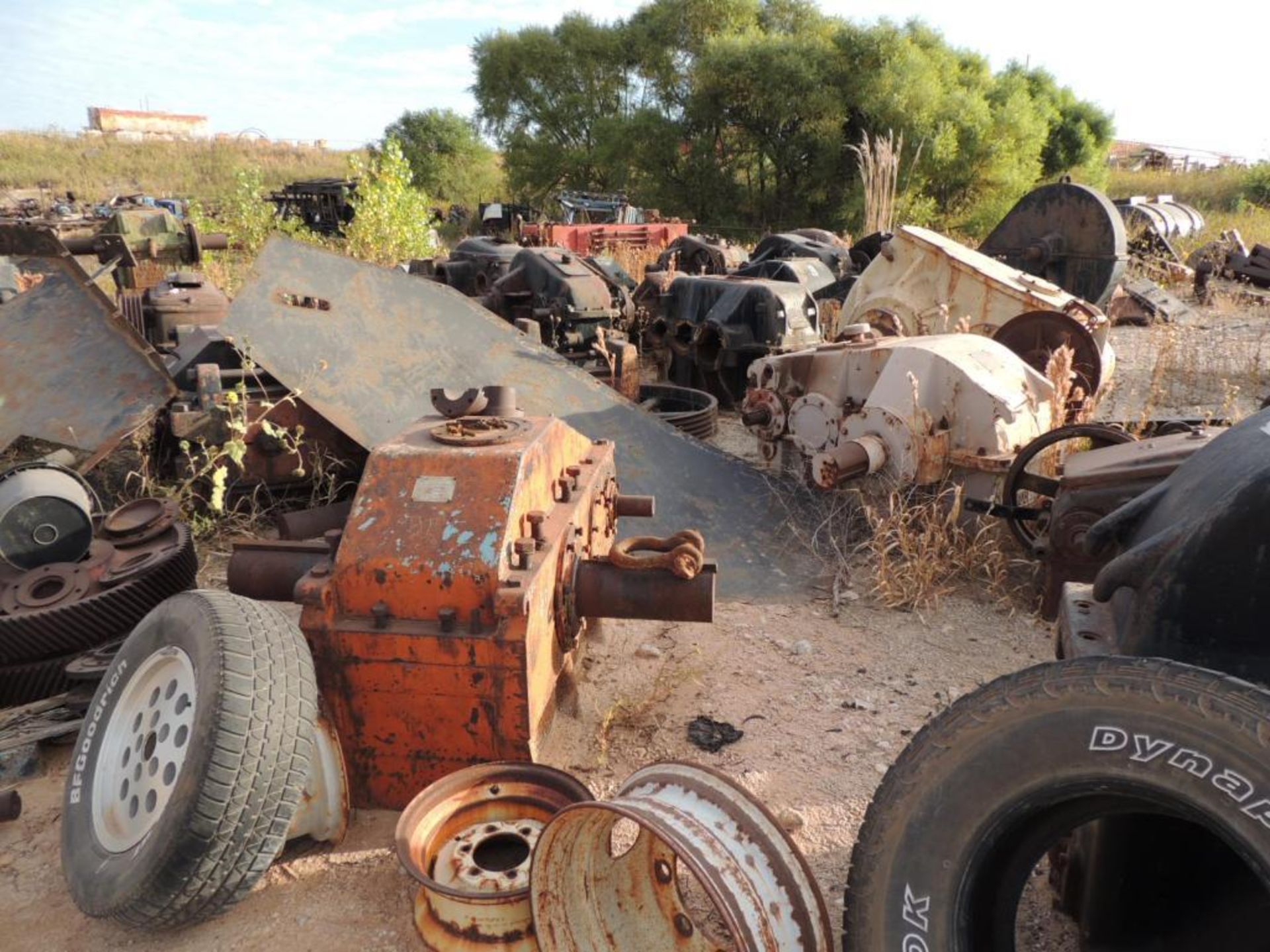 LOT: Large Assortment Pump Jack Gear Boxes (Located Lower Yard)(LOCATED IN HENNESSEY, OK) - Image 8 of 22