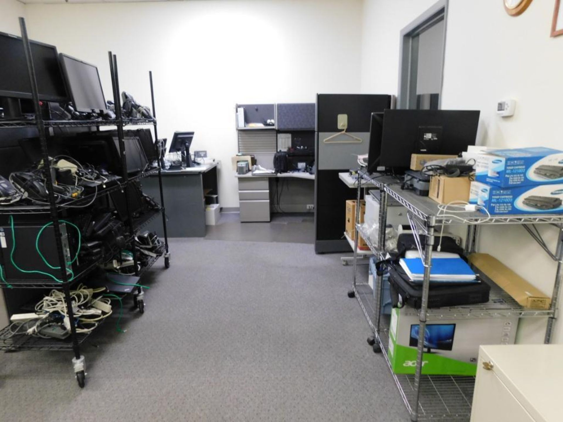 LOT: Contents of Office including (4) Cubicle Work Stations, Light Table, (3) Chairs, (3) Metro Rack - Image 8 of 8