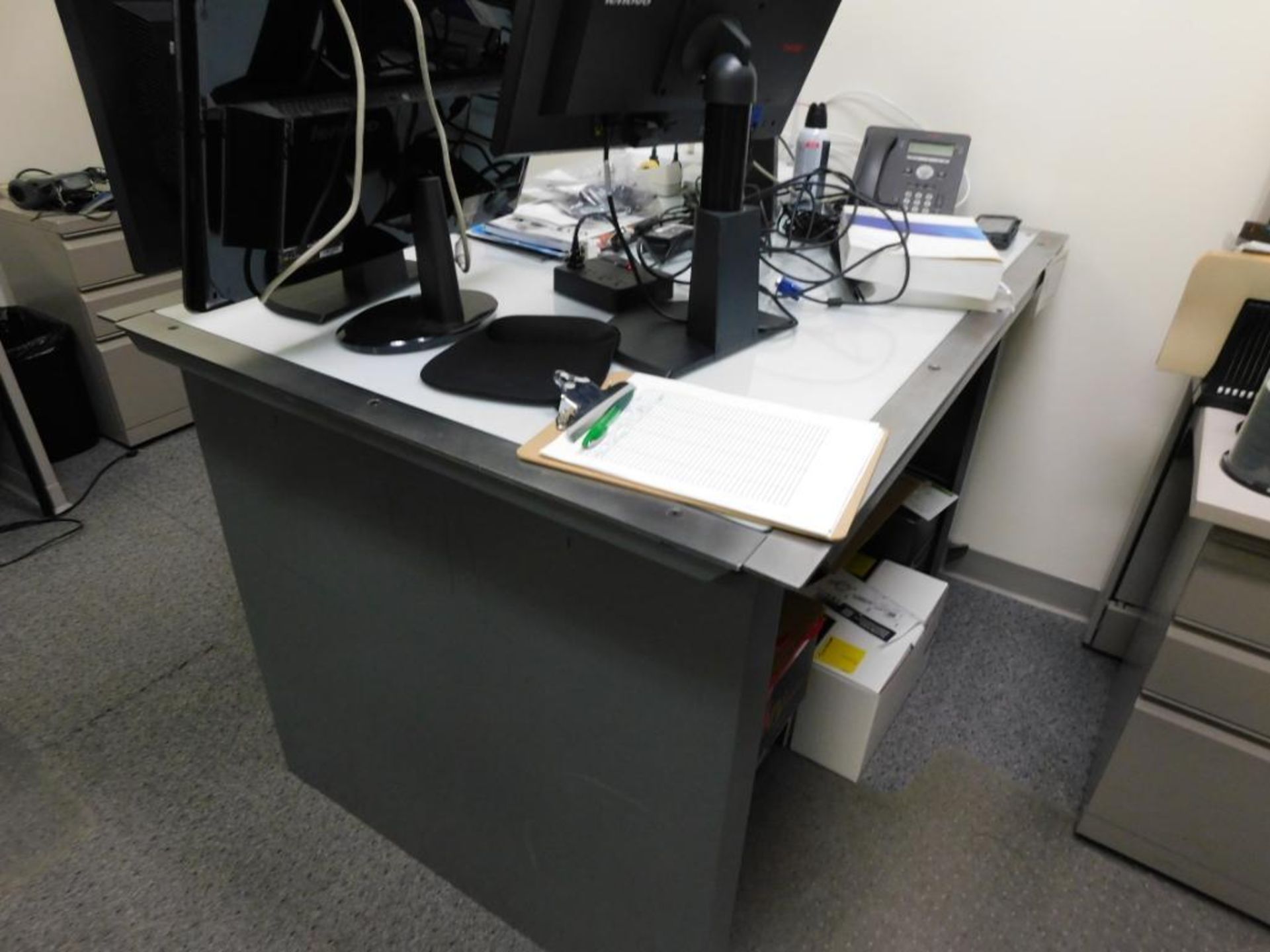 LOT: Contents of Office including (4) Cubicle Work Stations, Light Table, (3) Chairs, (3) Metro Rack - Image 5 of 8