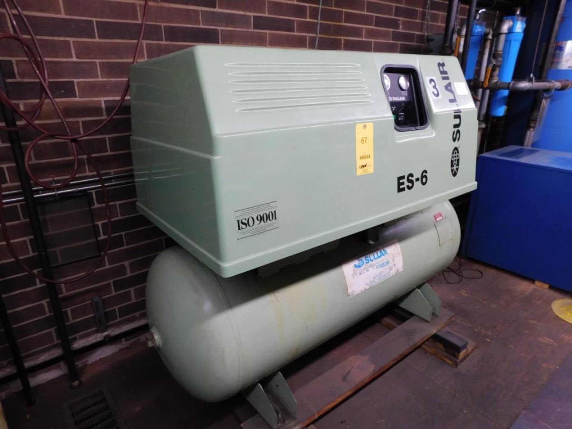 Sullair 10 HP Horizontal Tank Mounted Rotary Air Compressor Model CE-10.0-H, S/N E95002401, 27,250 h - Image 2 of 3