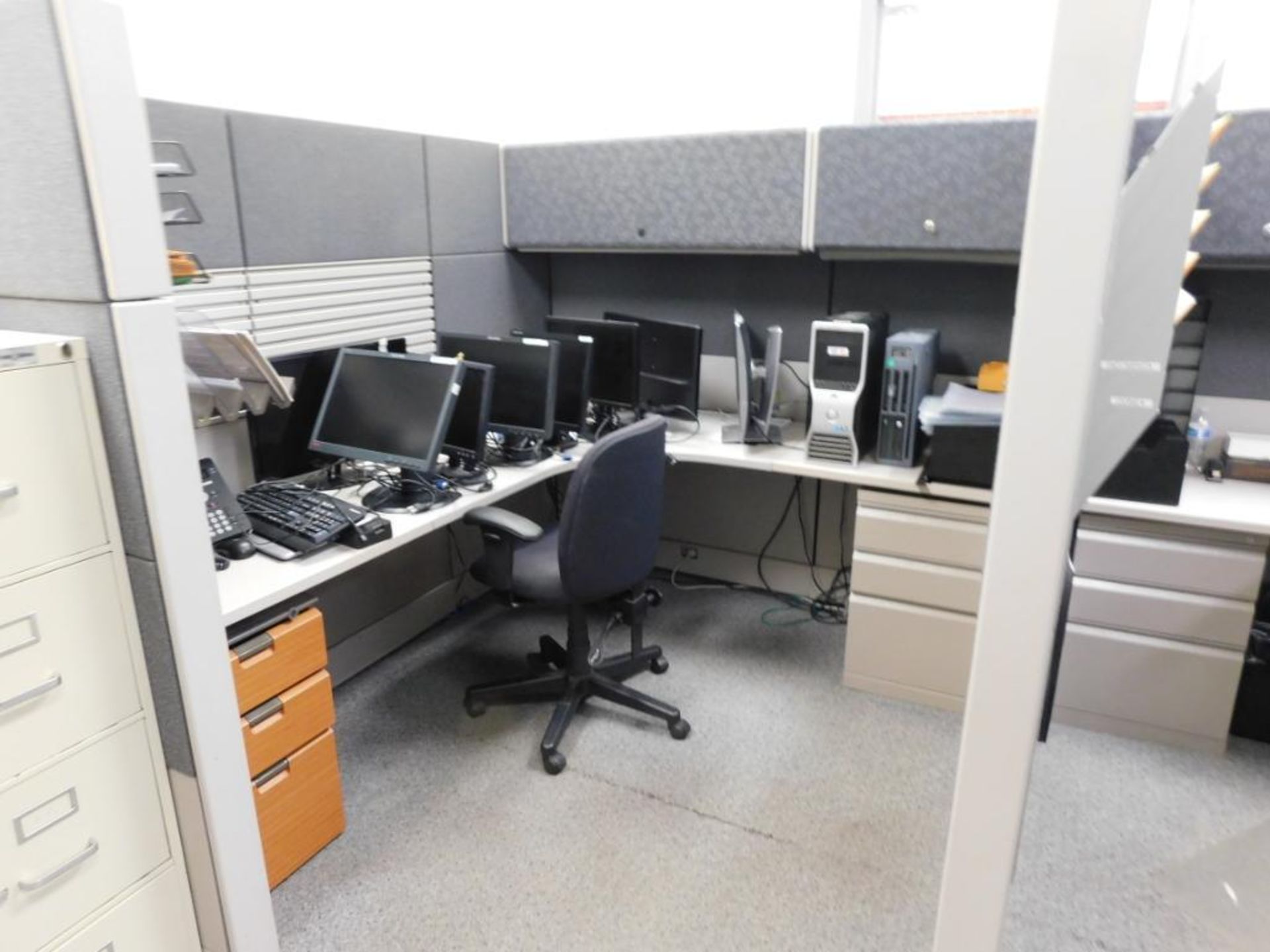 LOT: Contents of Office including (4) Cubicle Work Stations, Light Table, (3) Chairs, (3) Metro Rack - Image 3 of 8