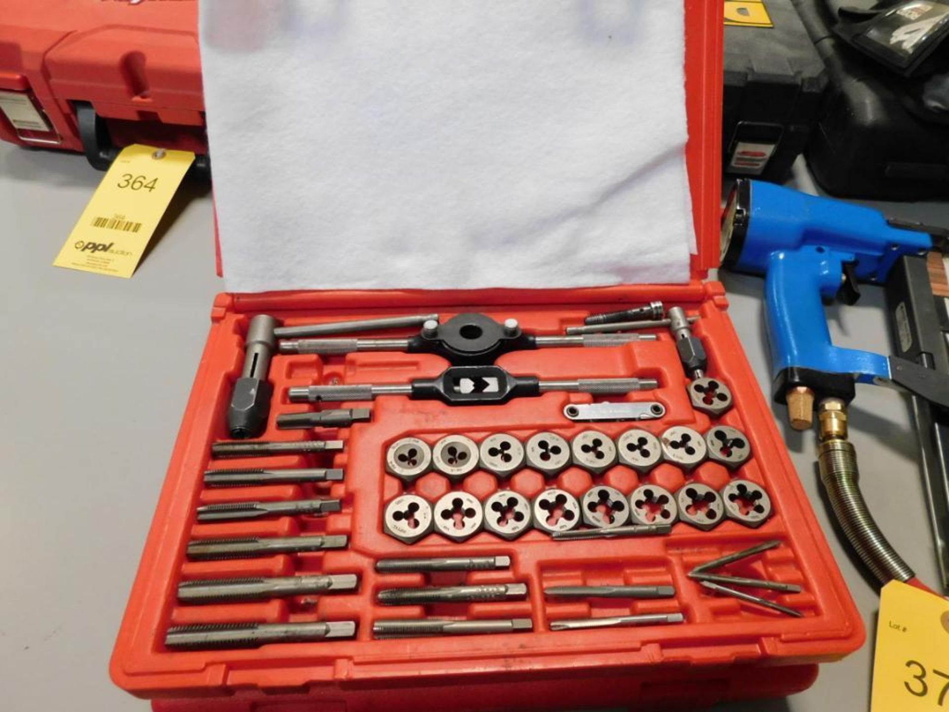 Magna 40-Piece Metric Tap & Die Set (LOCATED IN MINNEAPOLIS, MN.)