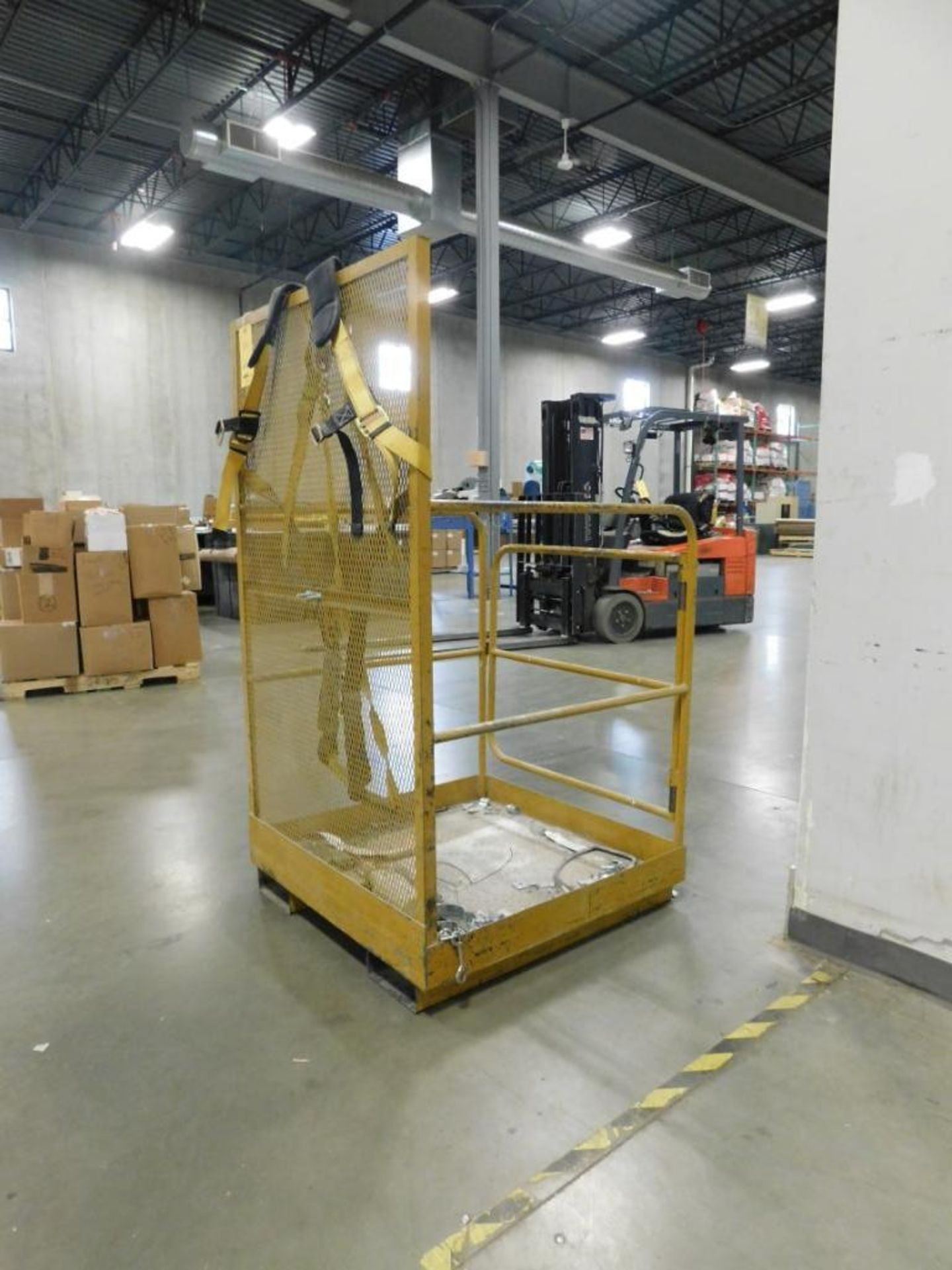 Manlift Safety Cage (LOCATED IN MINNEAPOLIS, MN.) - Image 2 of 2