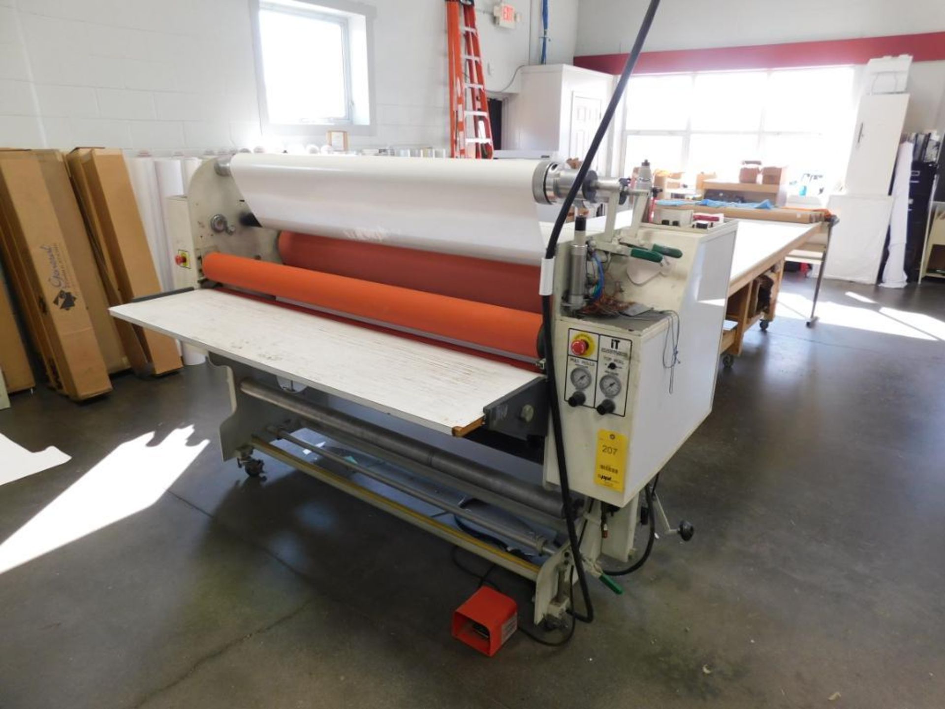 Image Technologies Laminator Model IT-6000, S/N 940460125 (LOCATED IN BLOOMINGTON, MN.)