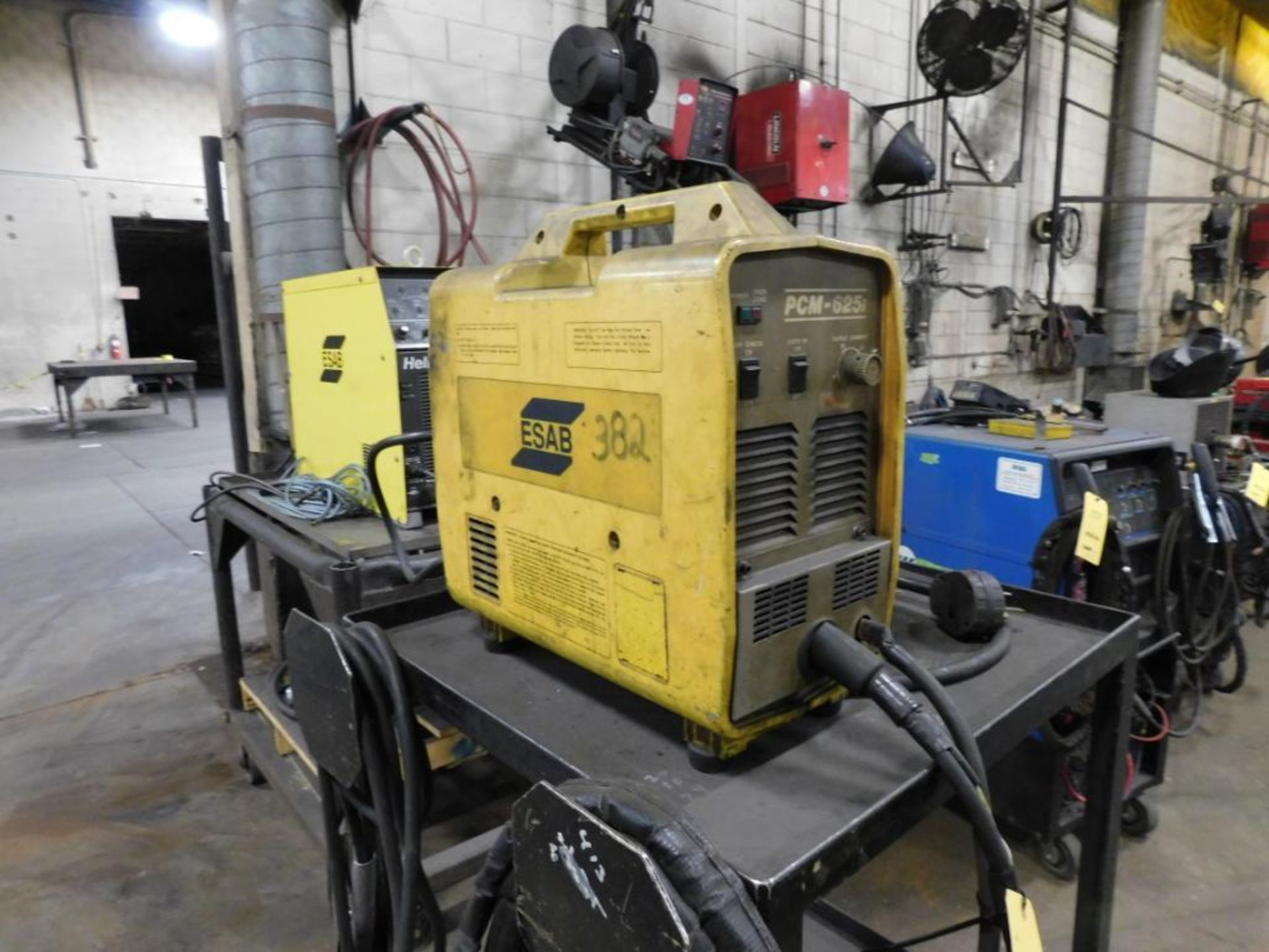 ESAB 40 Amp Plasma Cutter Model PMC-625i, S/N PA-1517272, Torch, Cables, Cart